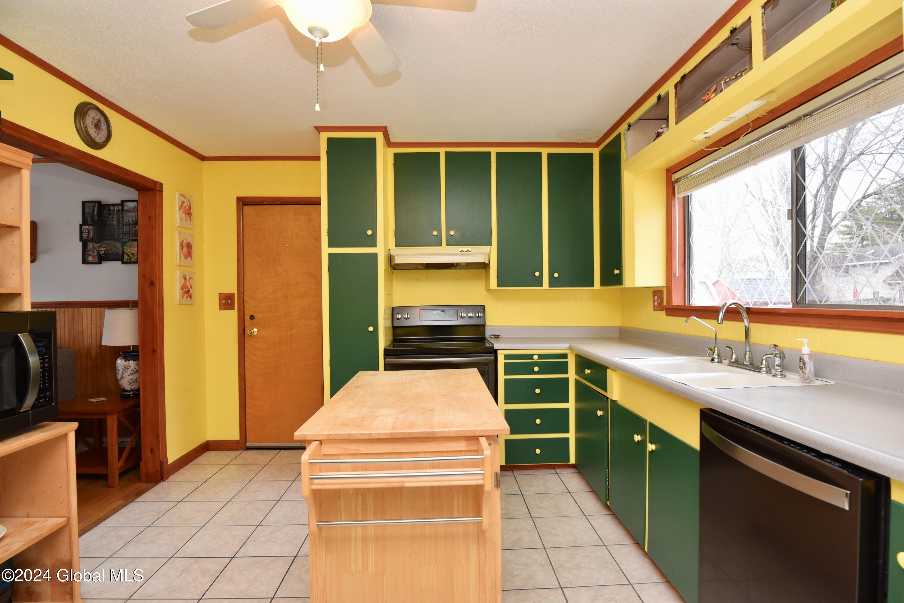 7 Margaret Drive