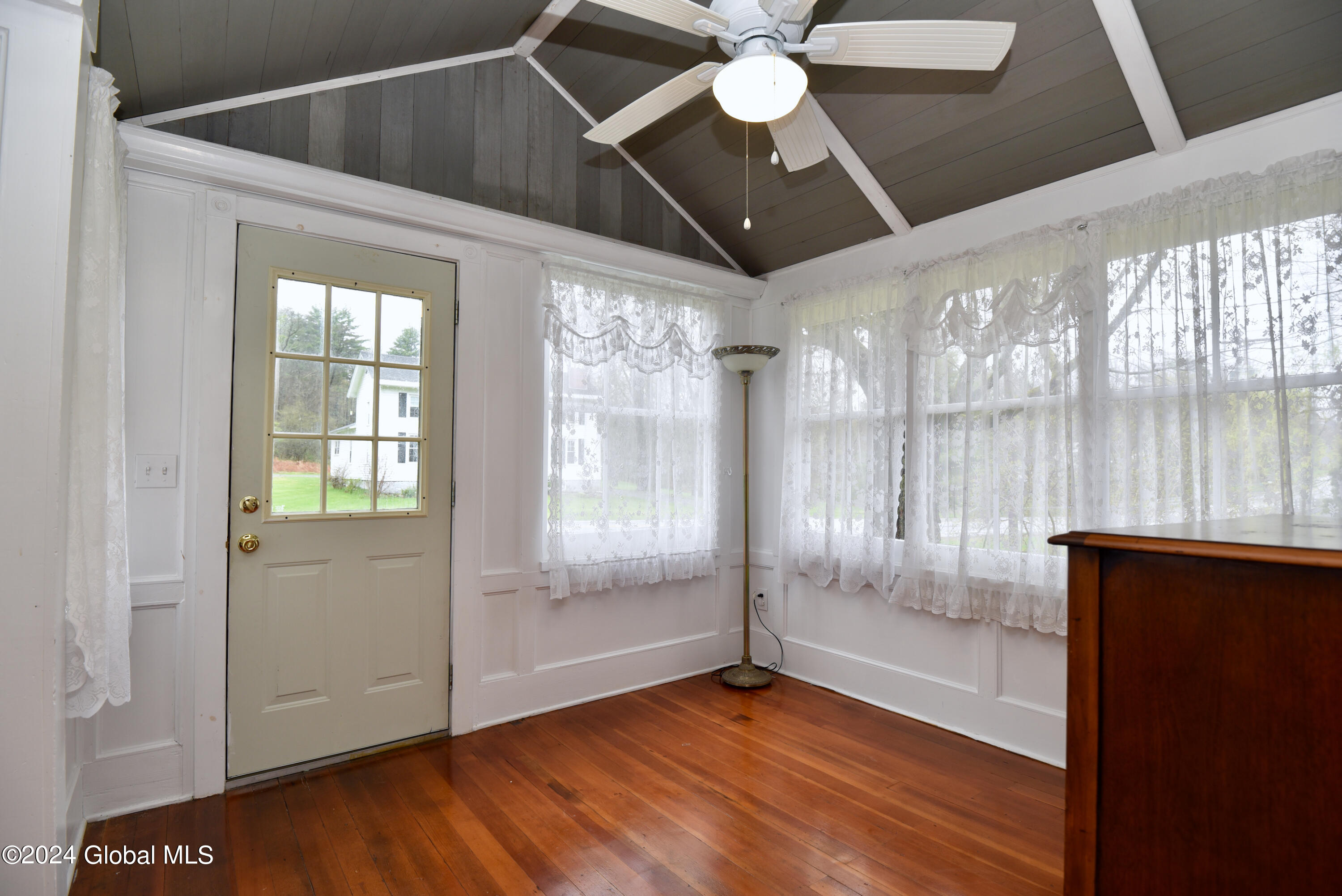 488 Middle Grove Road