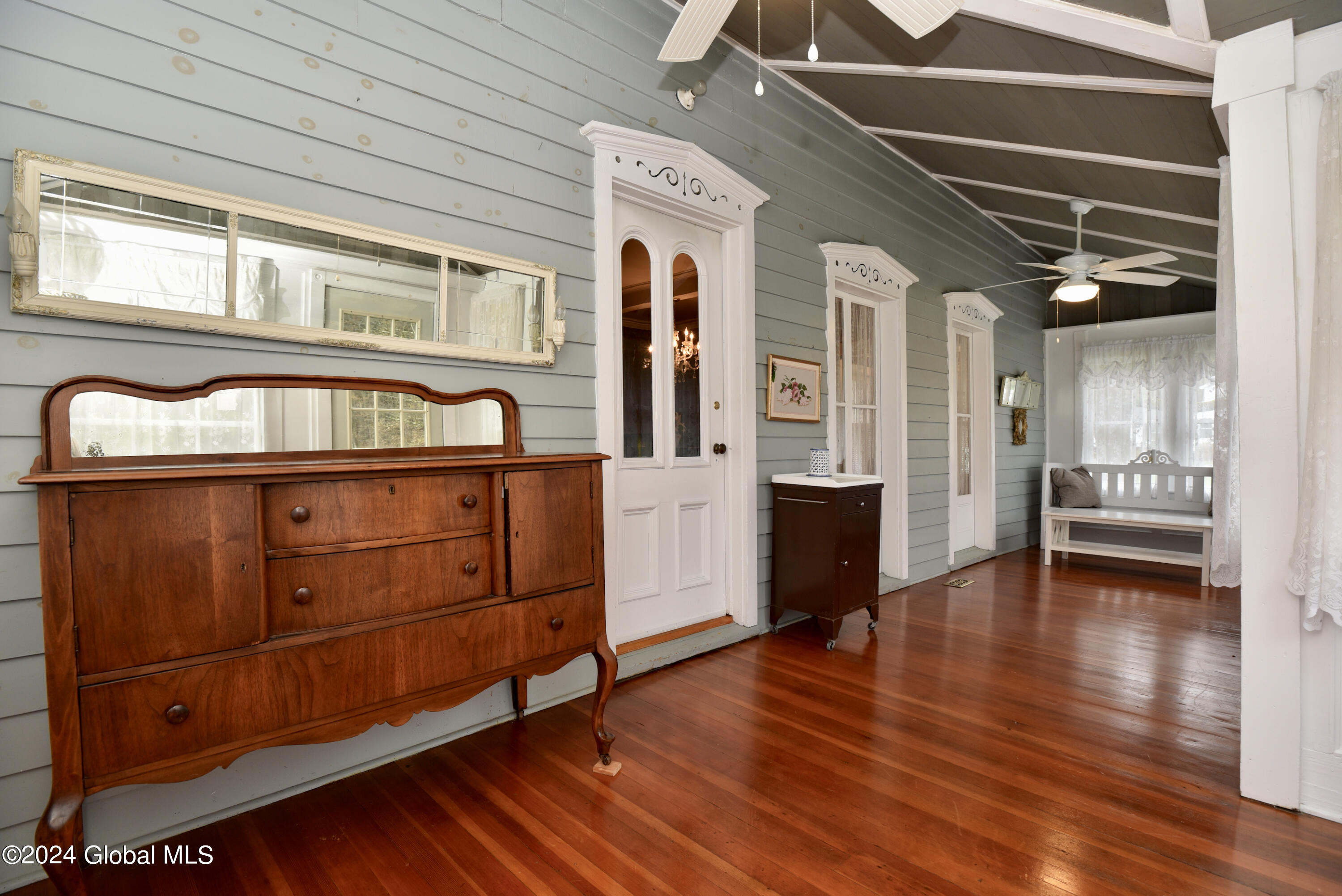 488 Middle Grove Road