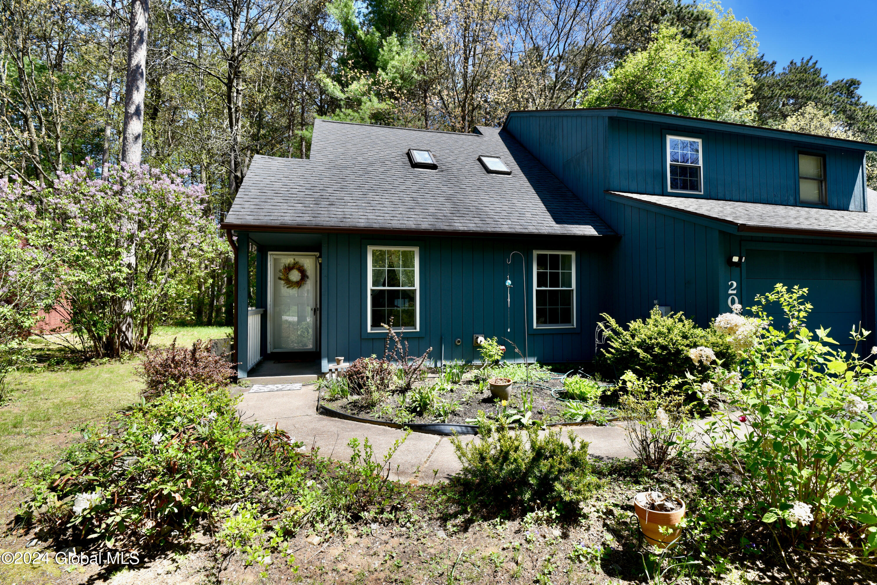 204 Arrow Wood Place