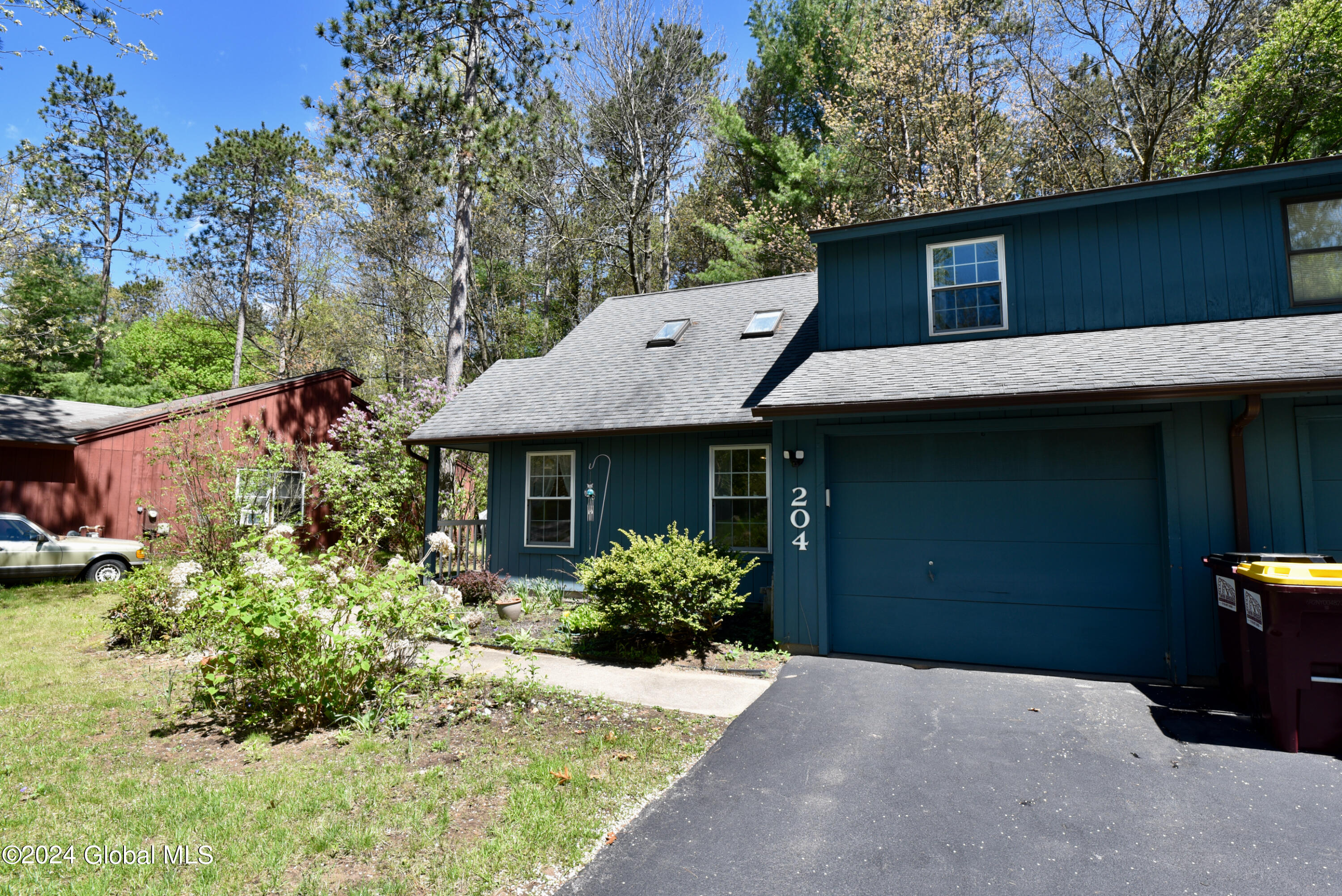 204 Arrow Wood Place