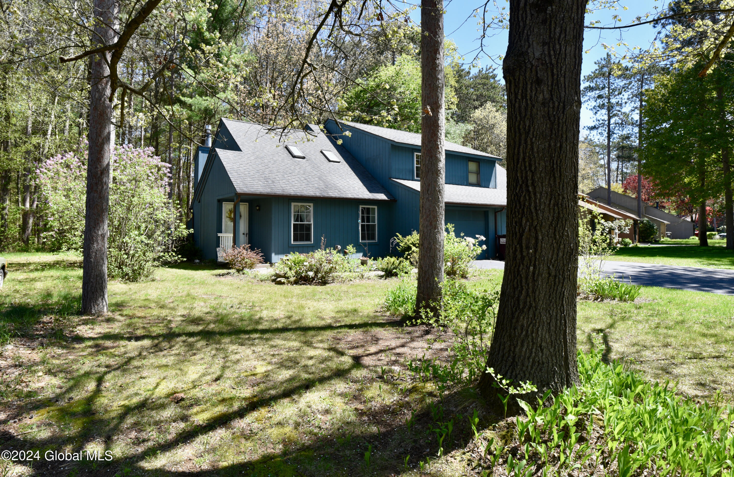 204 Arrow Wood Place