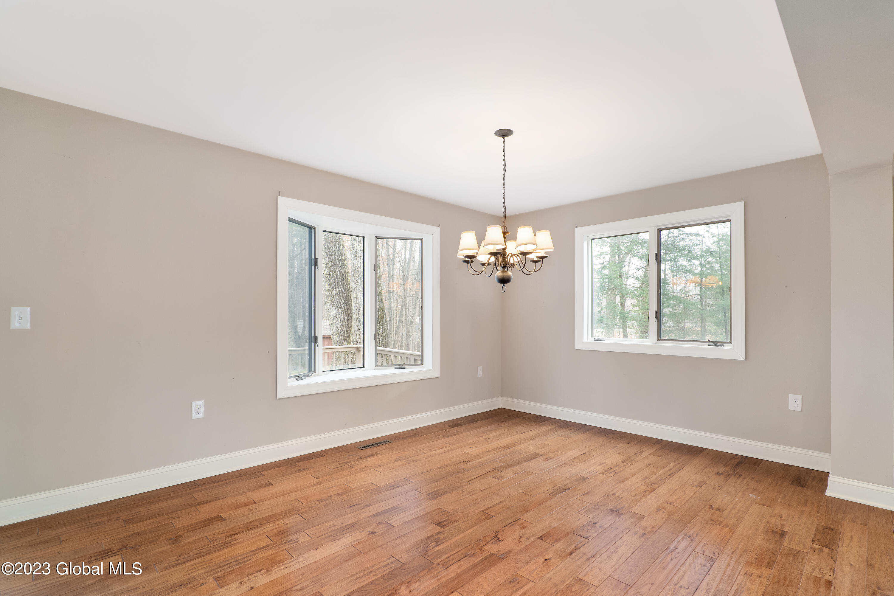37 Loughberry Lake Road
