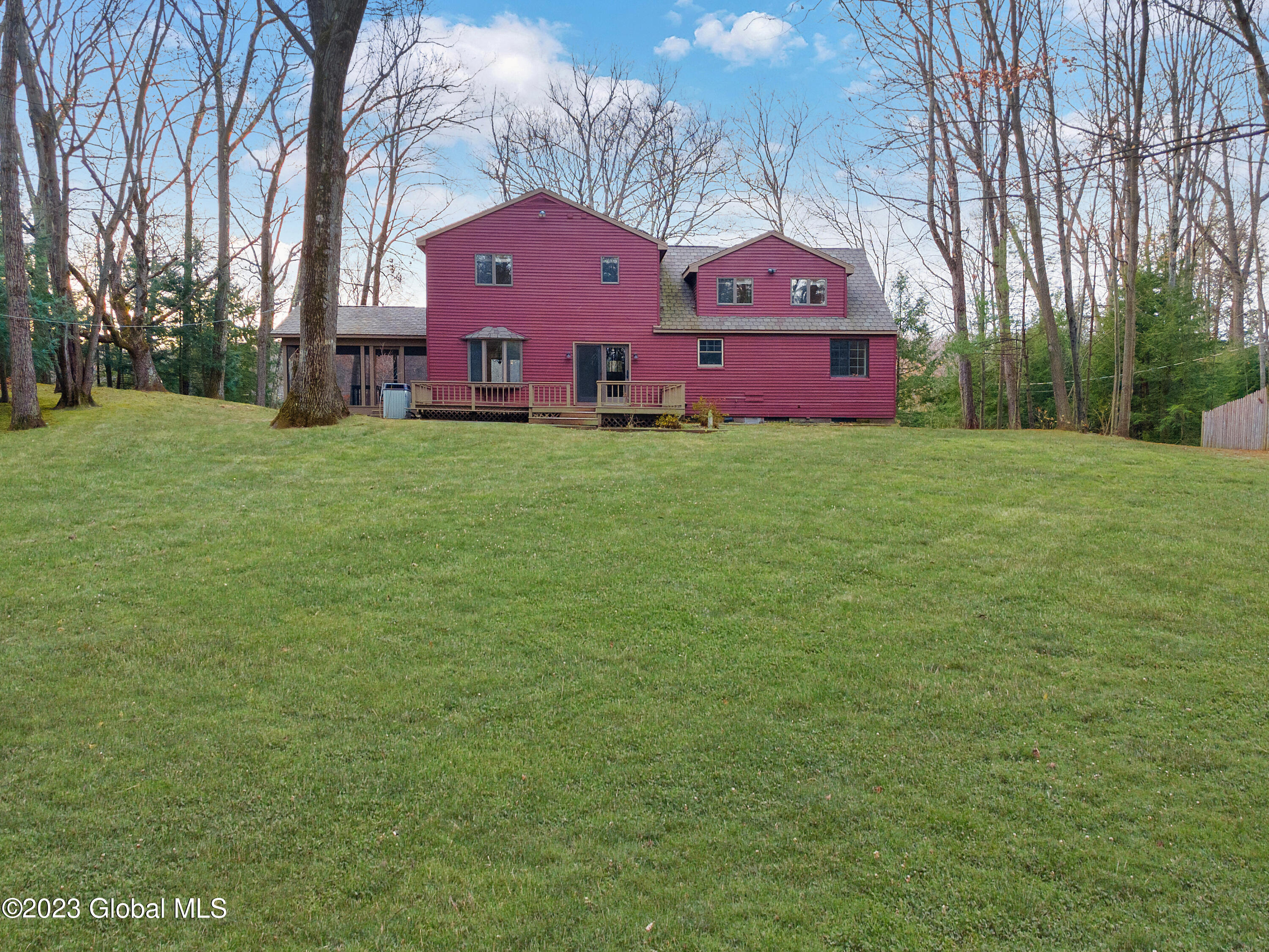37 Loughberry Lake Road