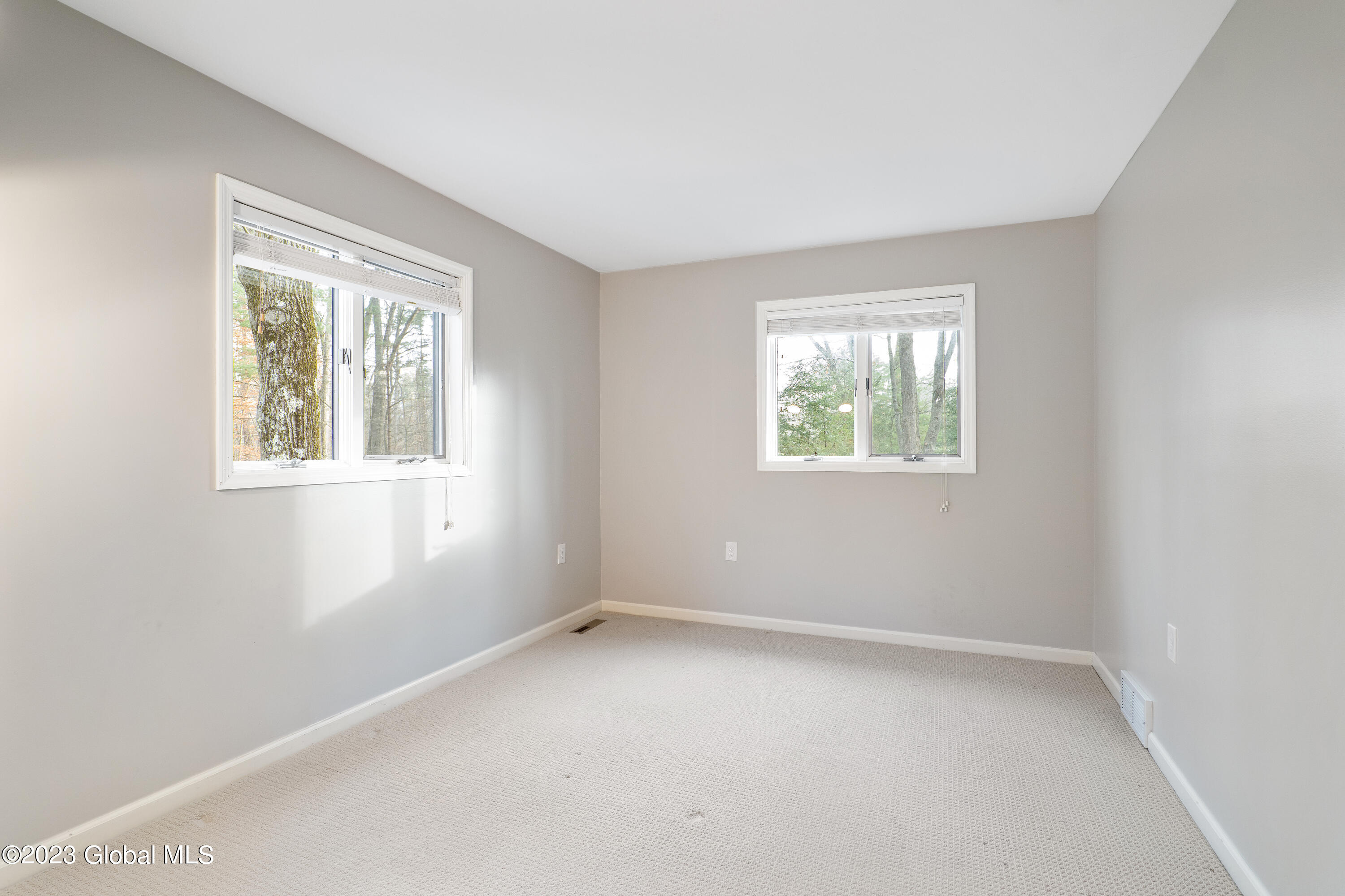 37 Loughberry Lake Road