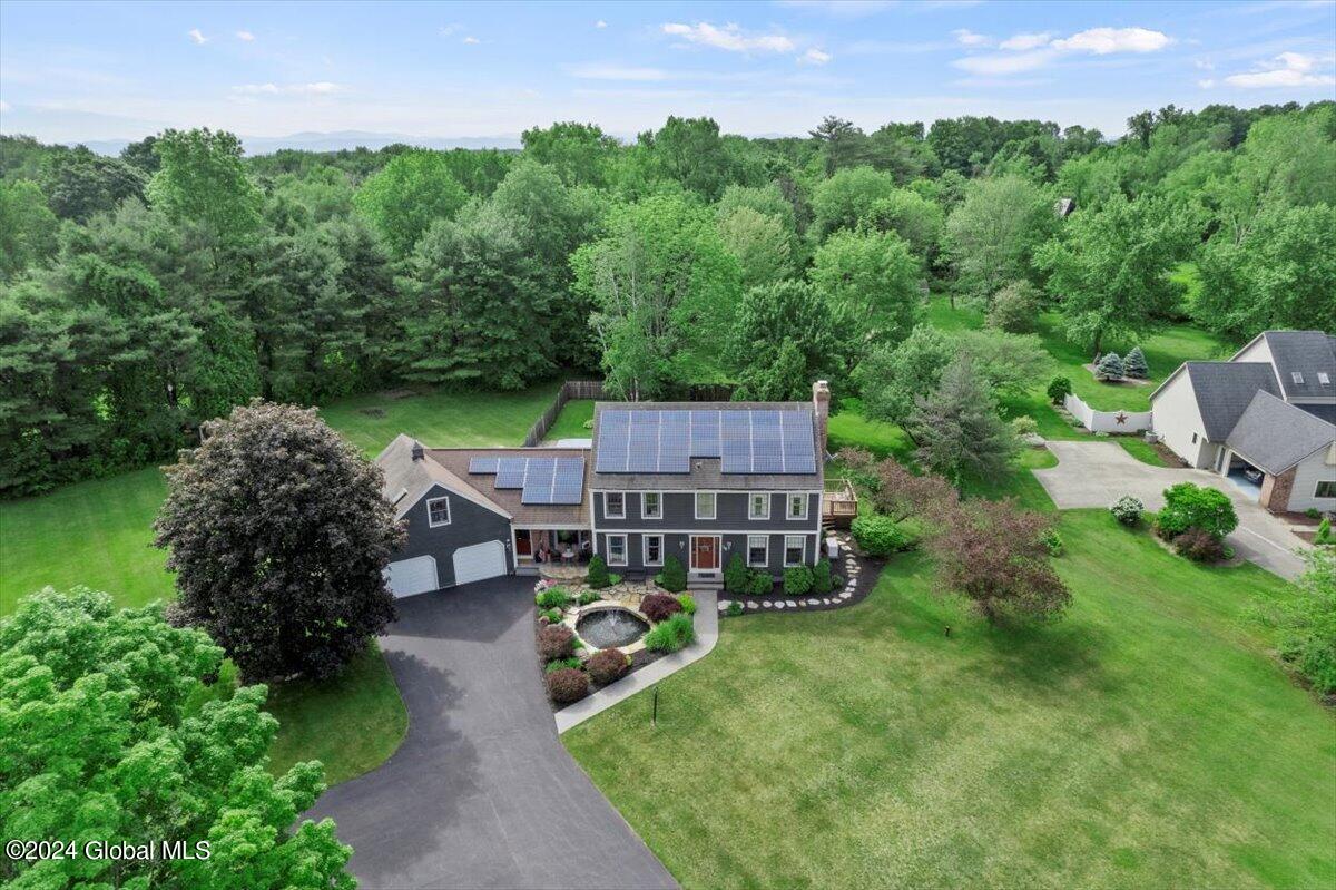 16 Cobblestone Drive