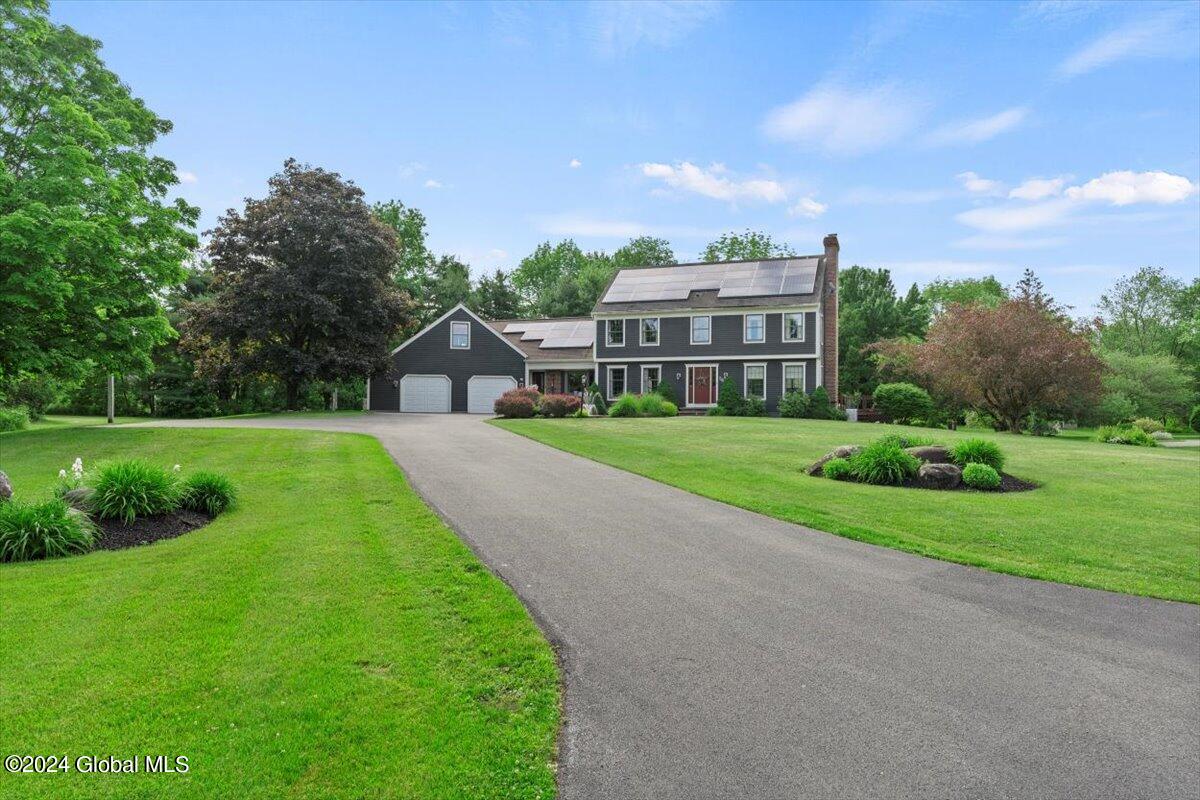 16 Cobblestone Drive