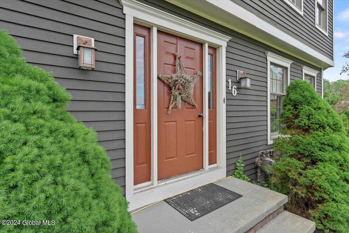 16 Cobblestone Drive
