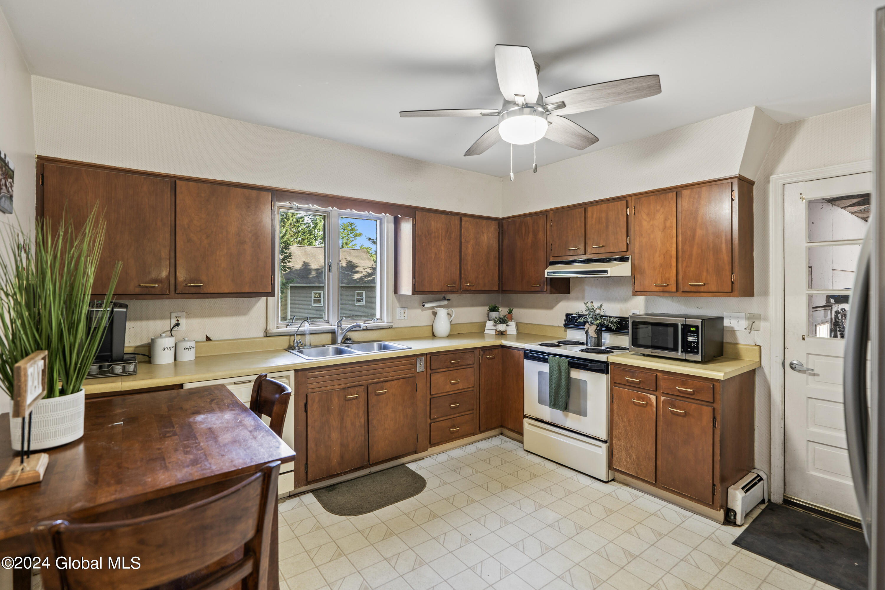 604 Sunny Lane