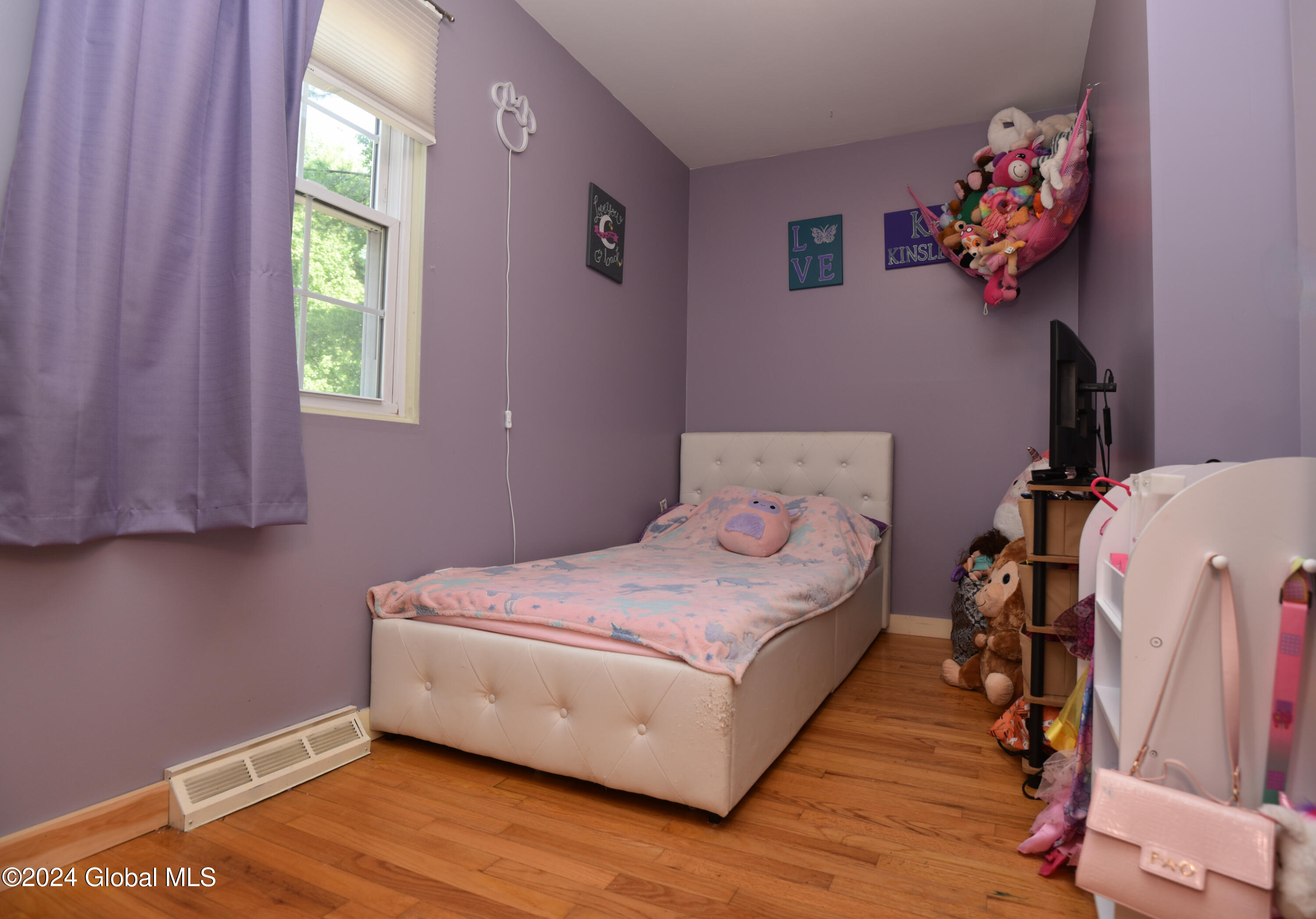 79 Hathorn Boulevard
