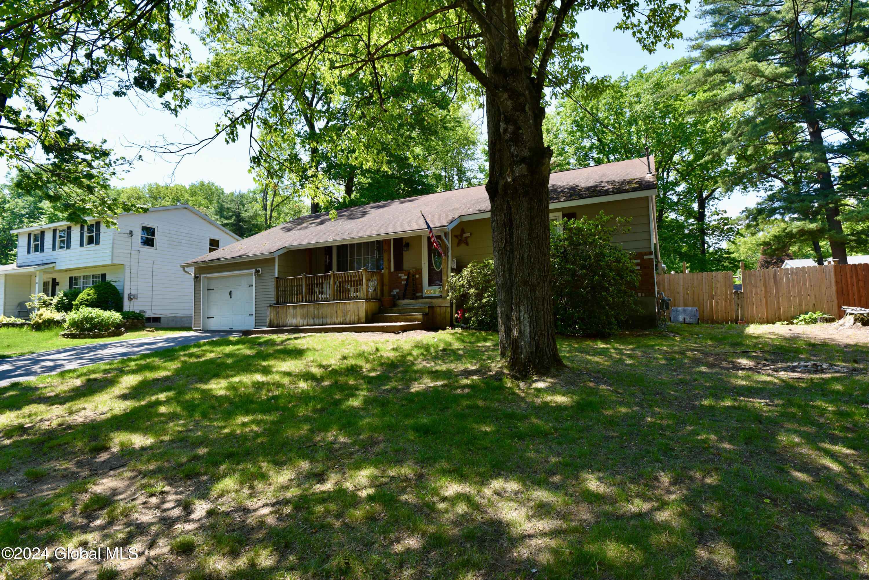 79 Hathorn Boulevard