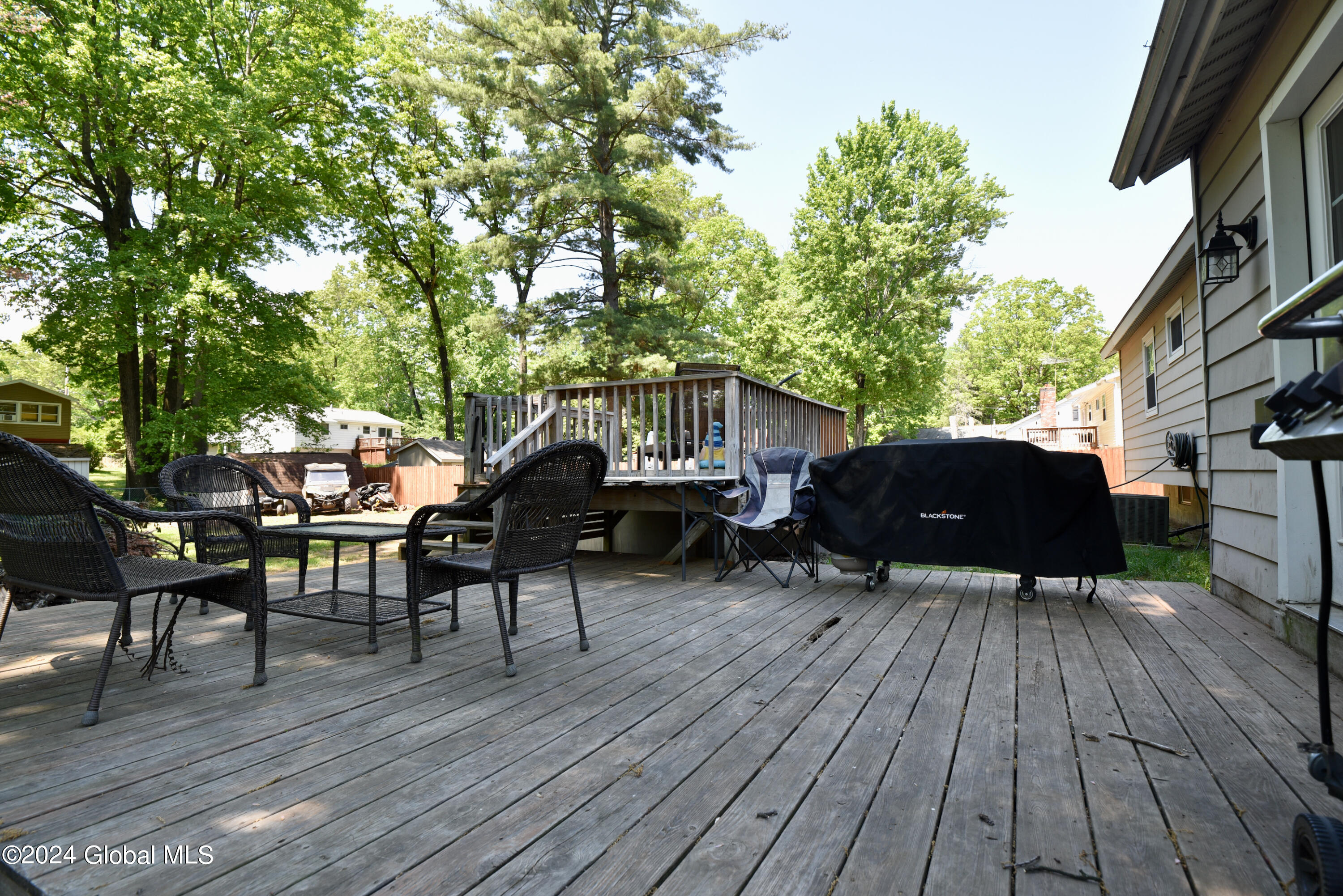 79 Hathorn Boulevard