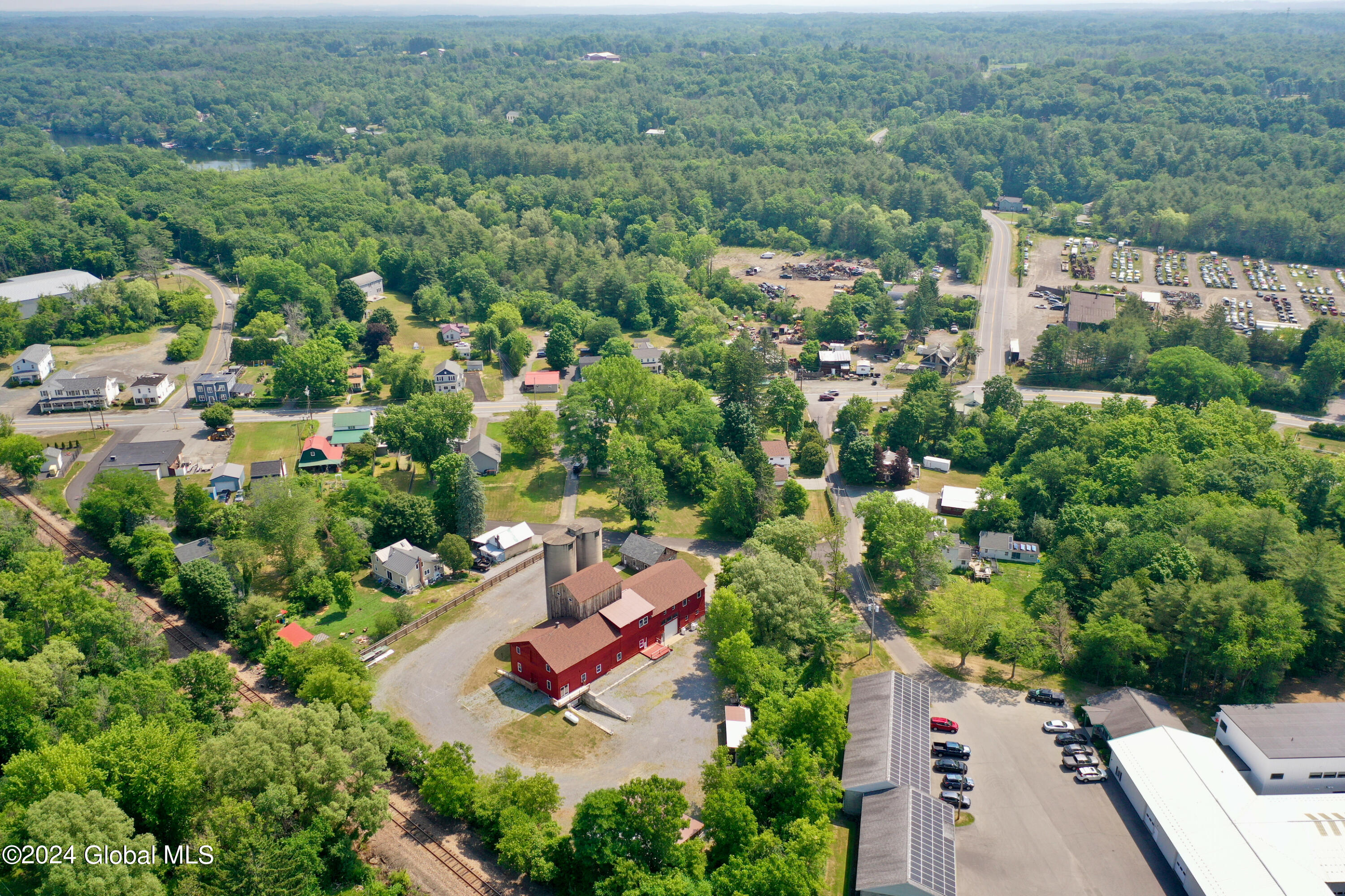 13 Mill Rd