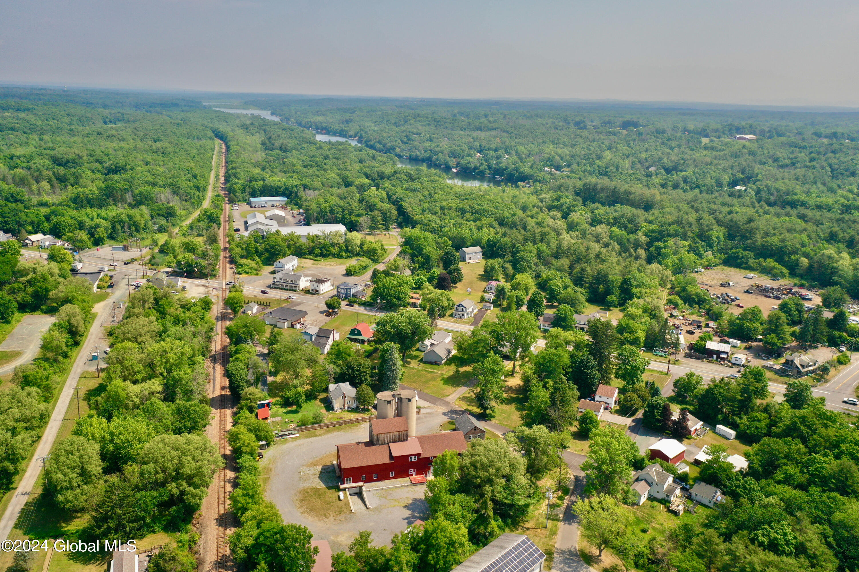13 Mill Rd