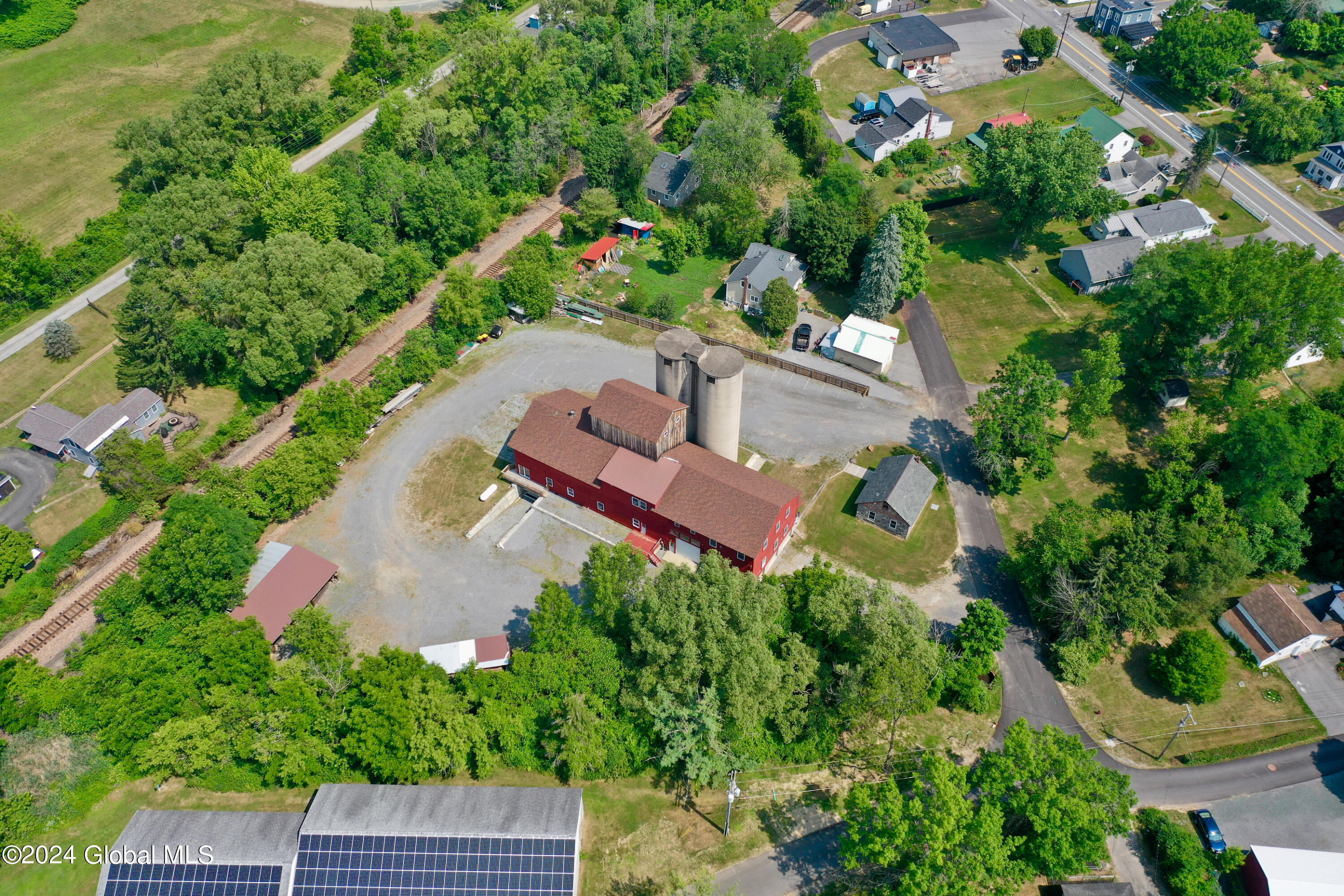 13 Mill Rd