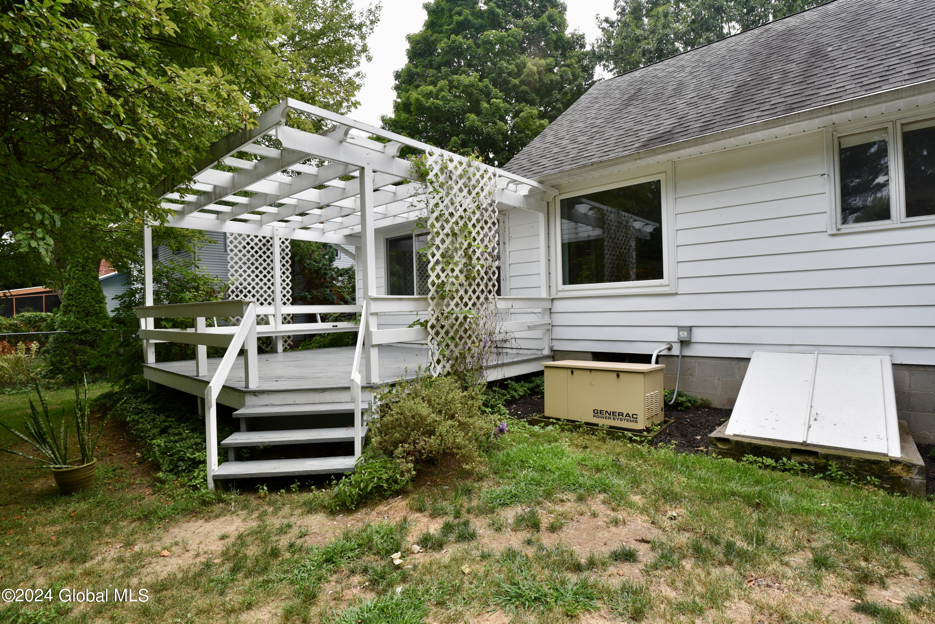 13 Beechwood Drive