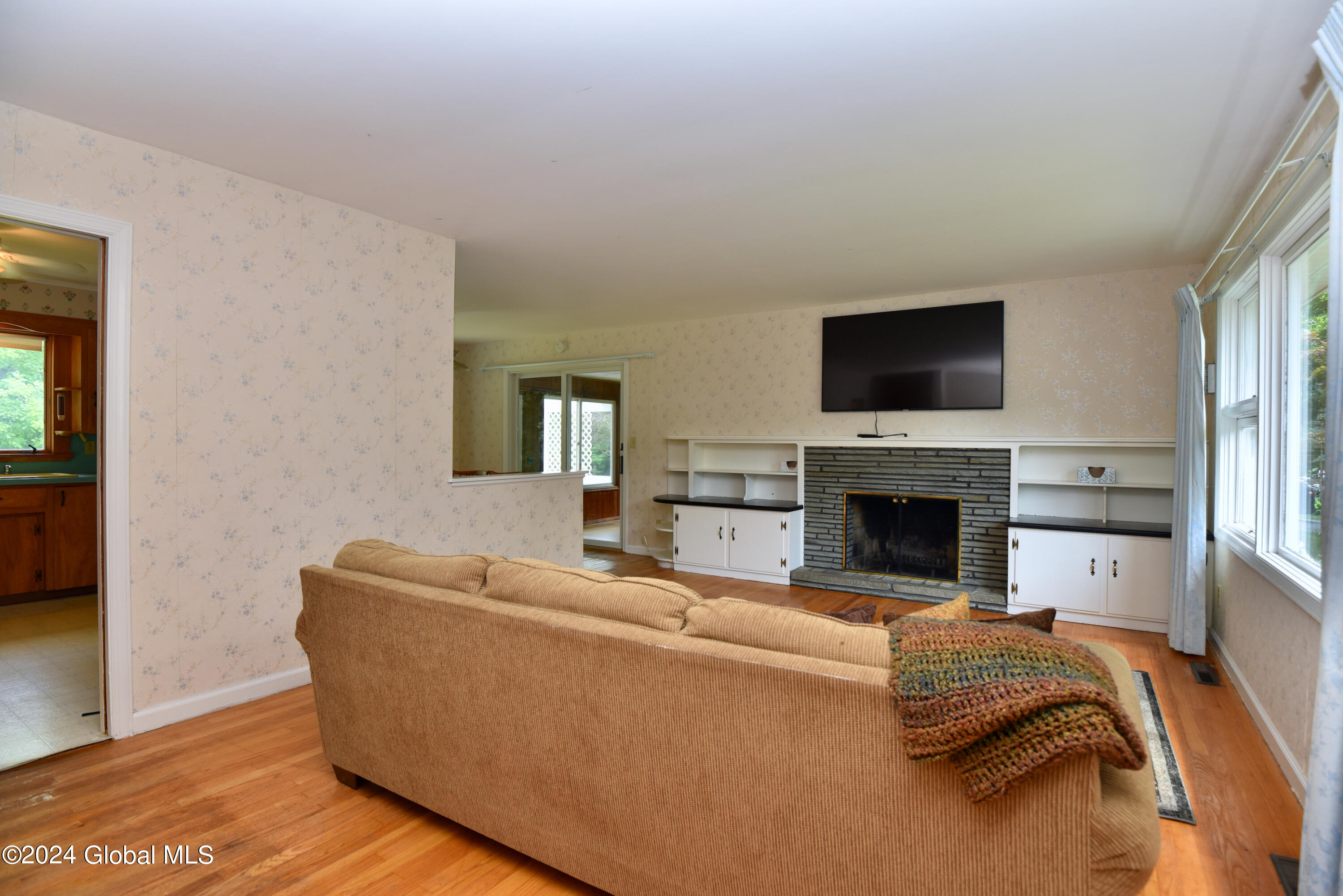 13 Beechwood Drive