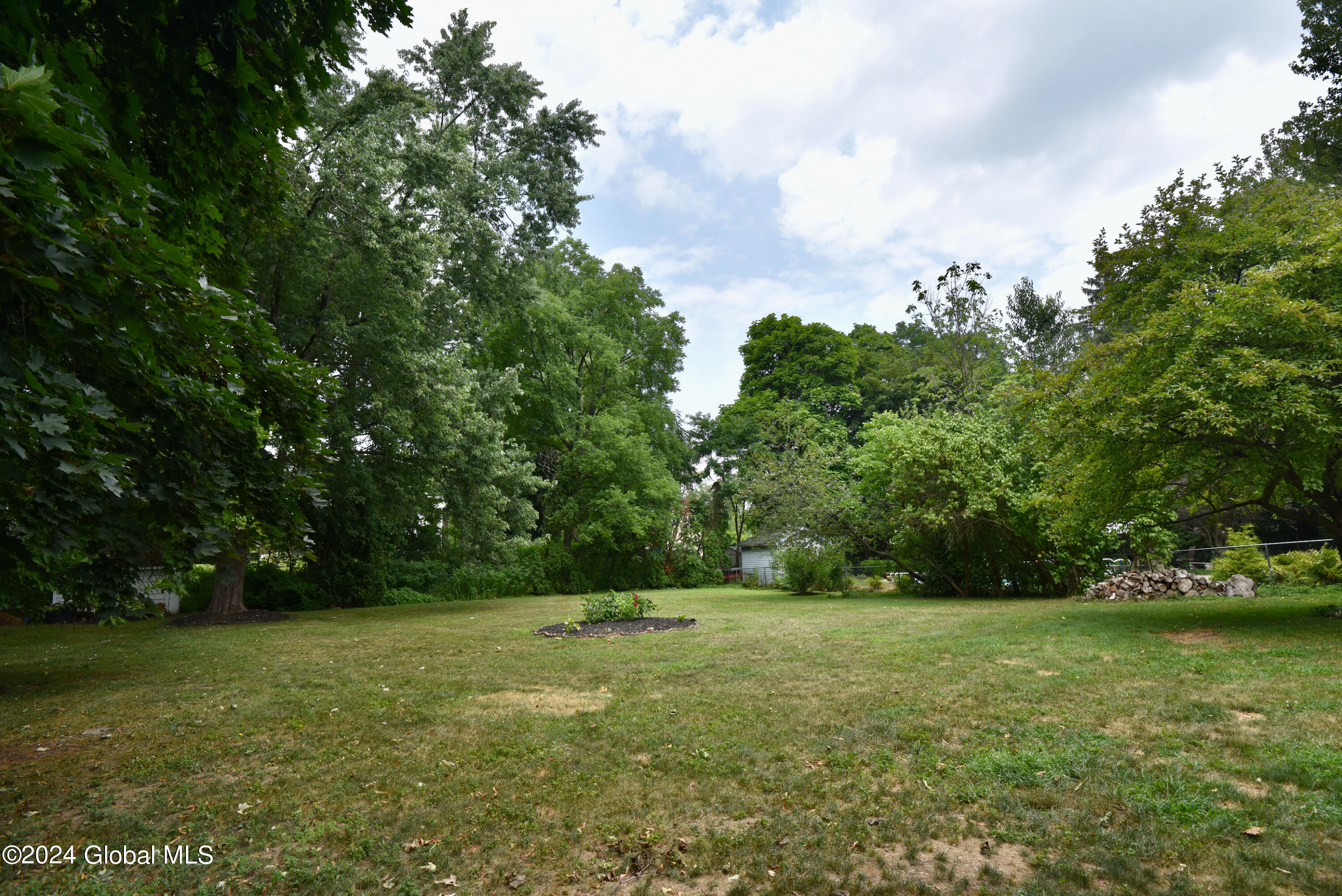 13 Beechwood Drive