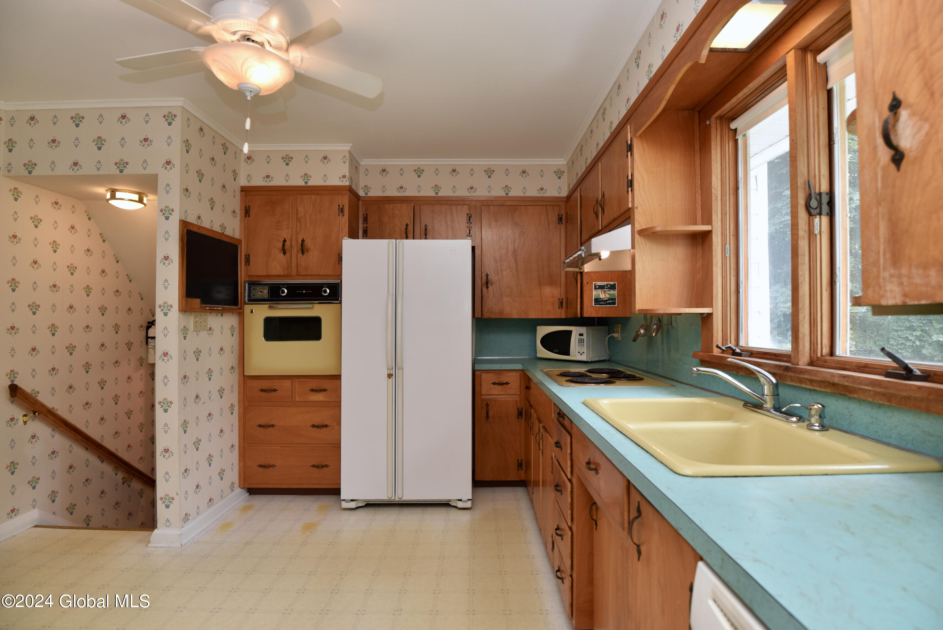 13 Beechwood Drive