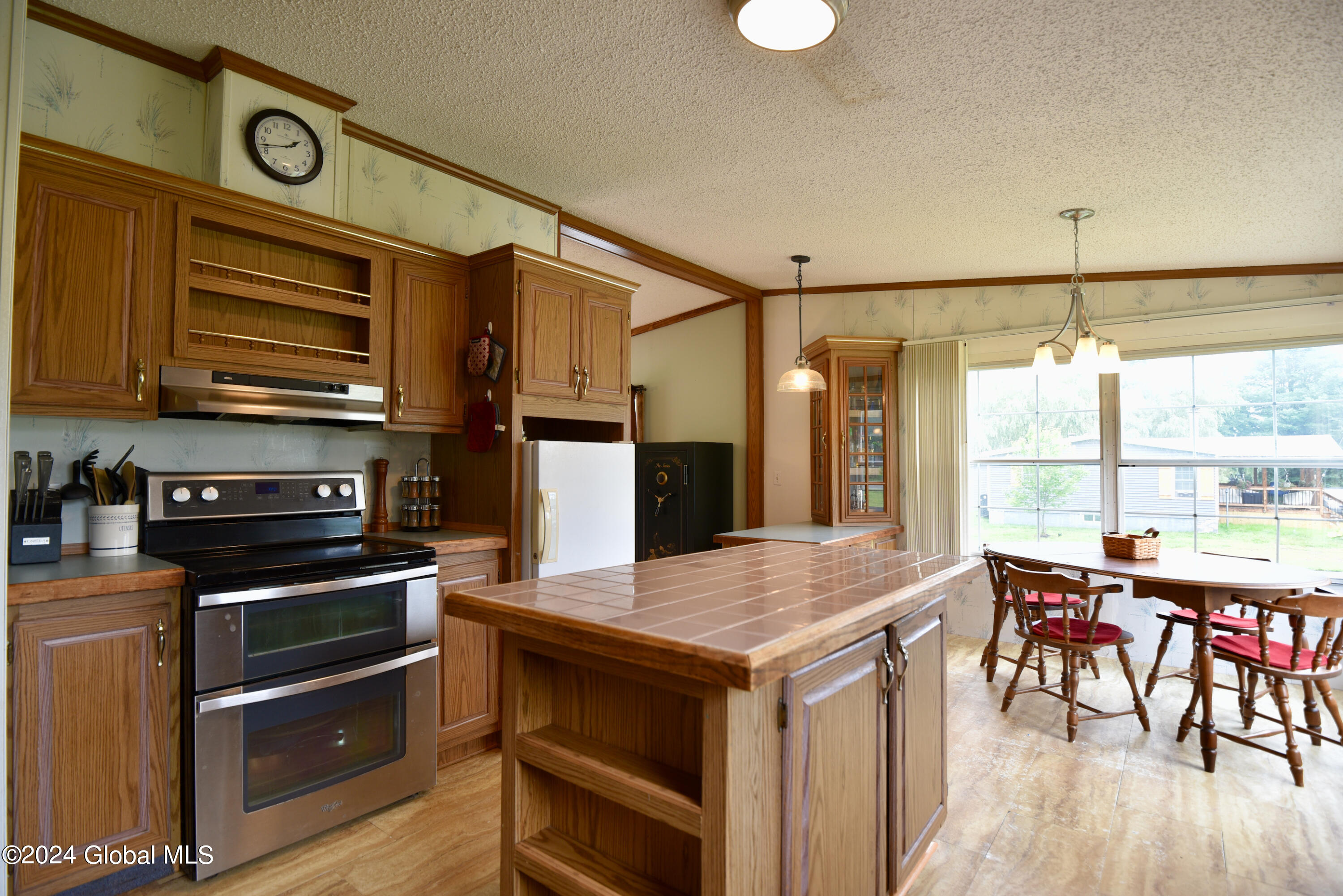 2425 County Highway 107