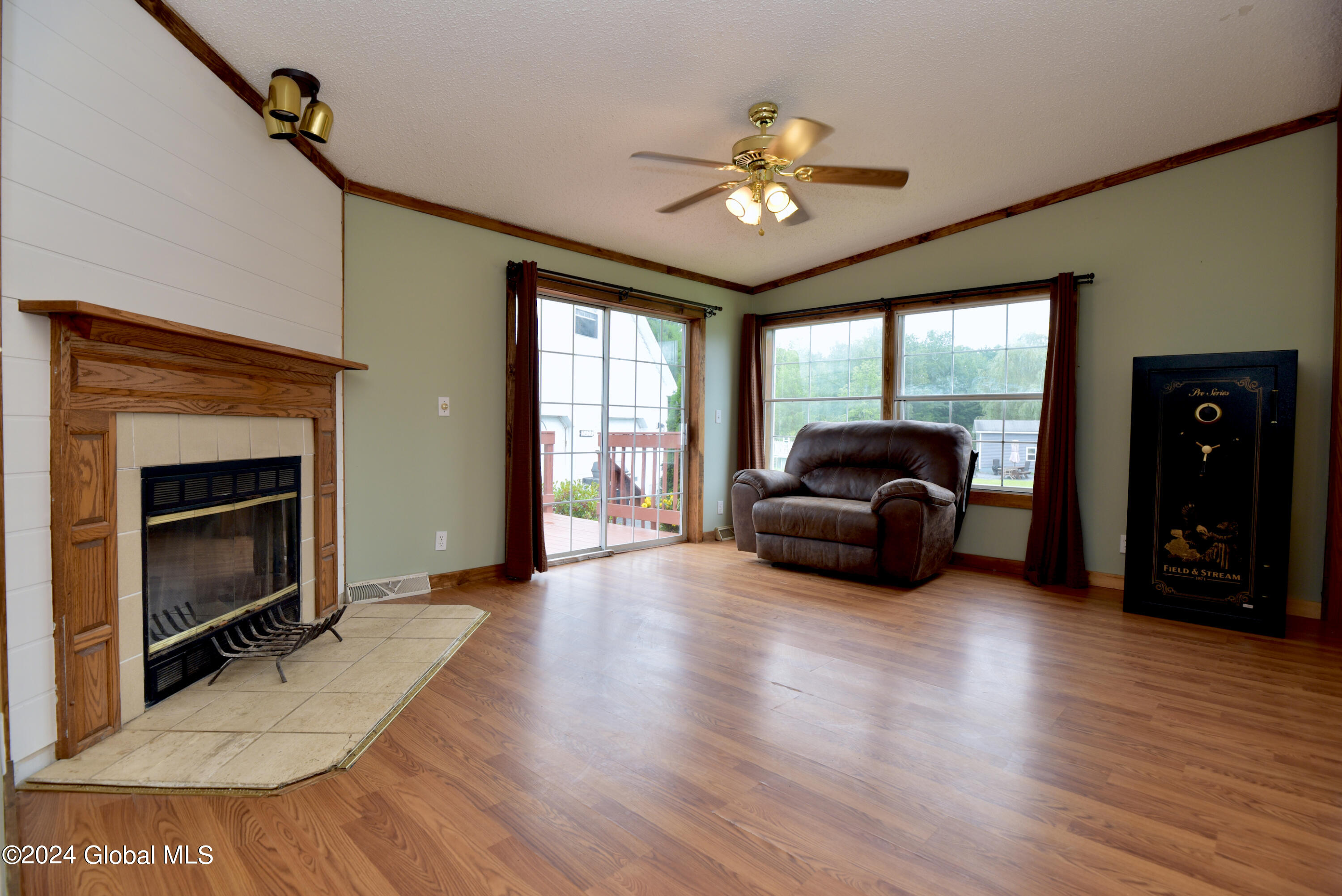2425 County Highway 107