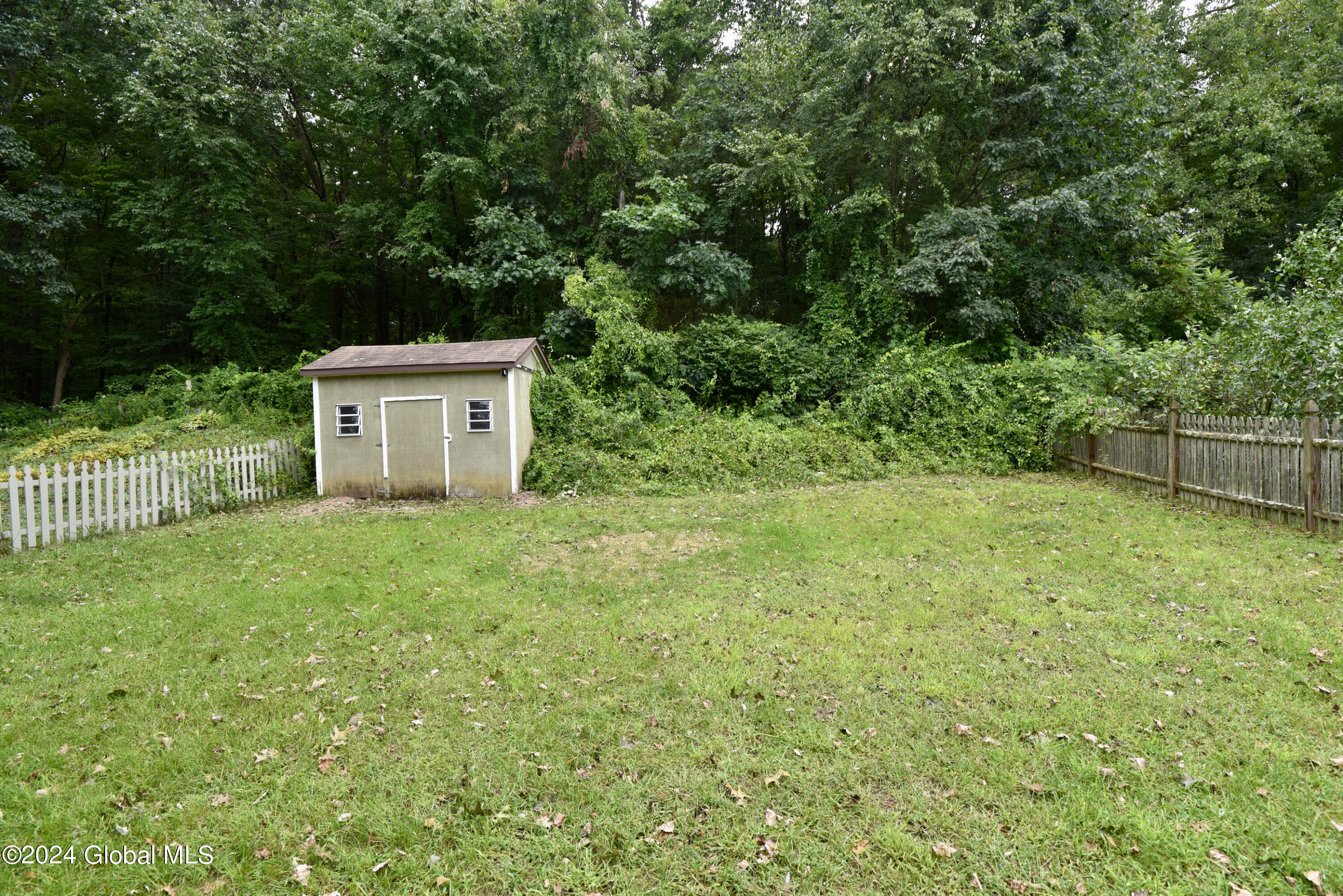 35 Thimbleberry Road