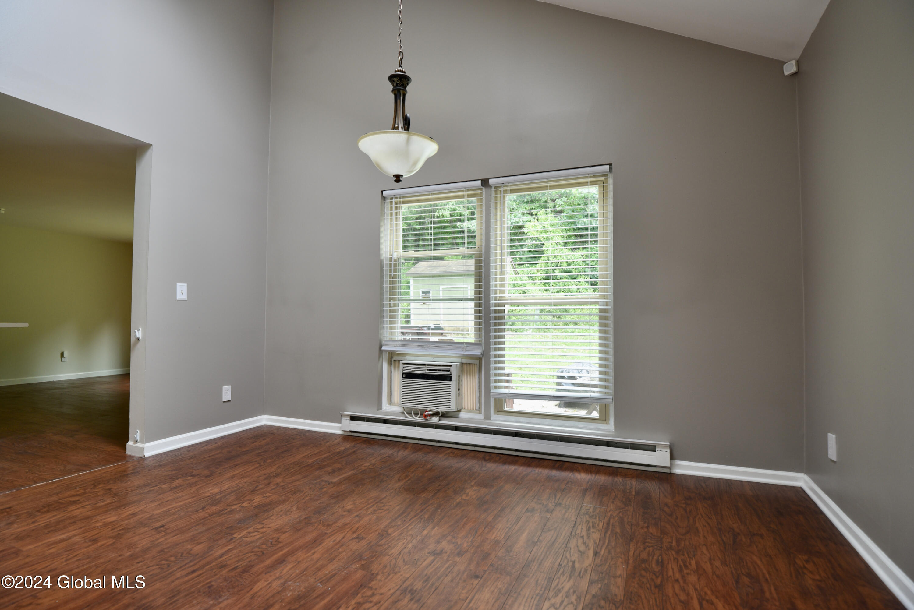 35 Thimbleberry Road