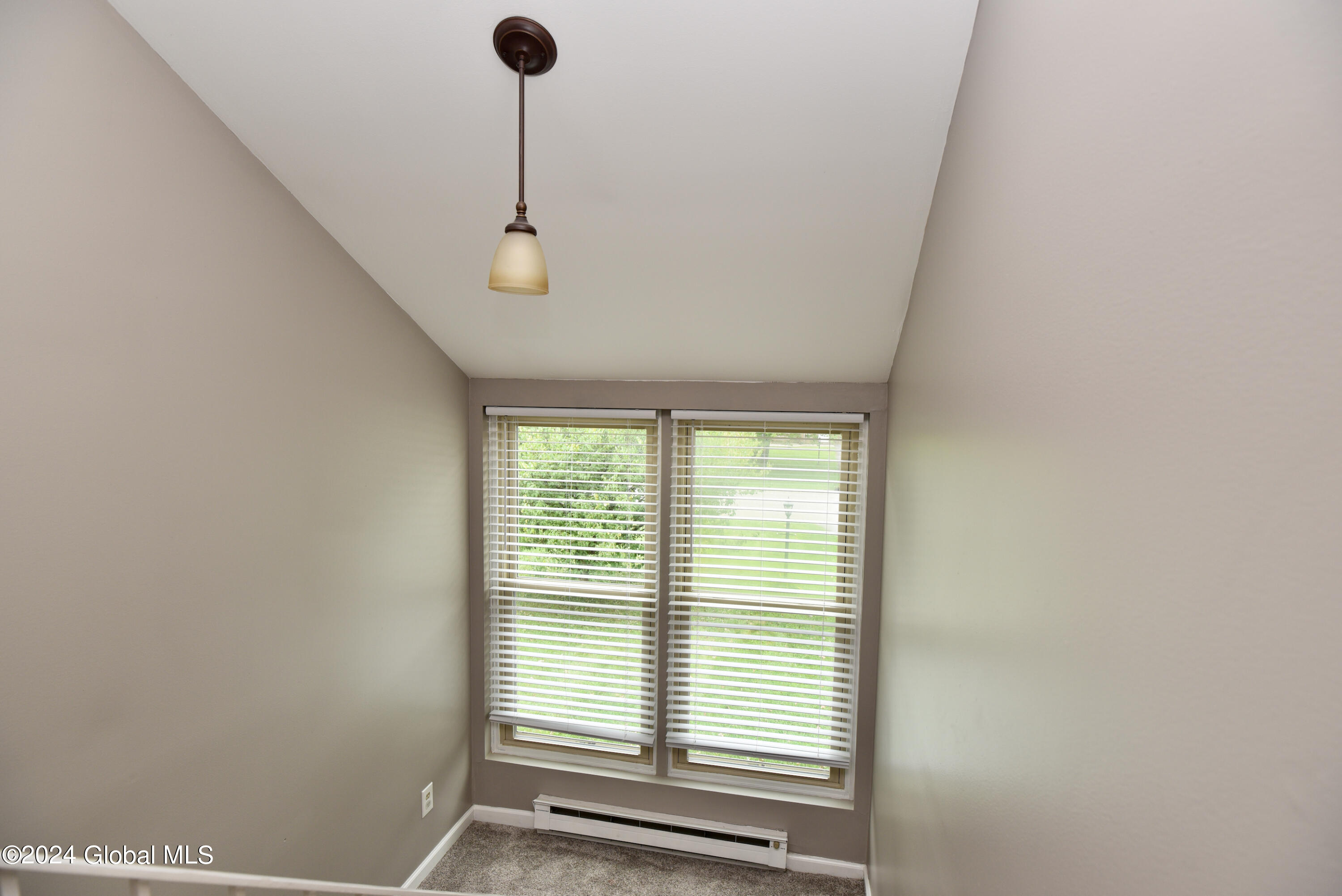 35 Thimbleberry Road
