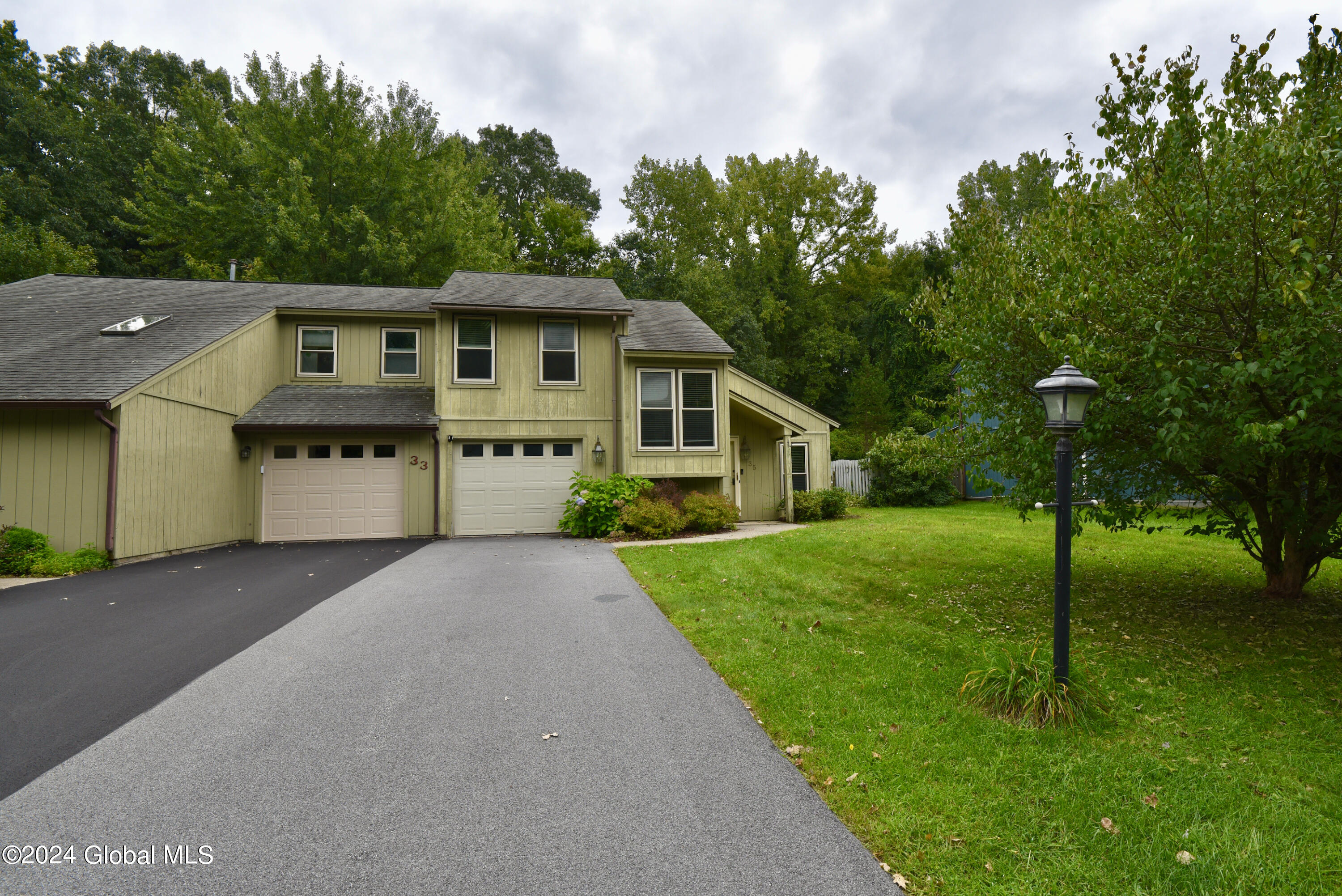 35 Thimbleberry Road