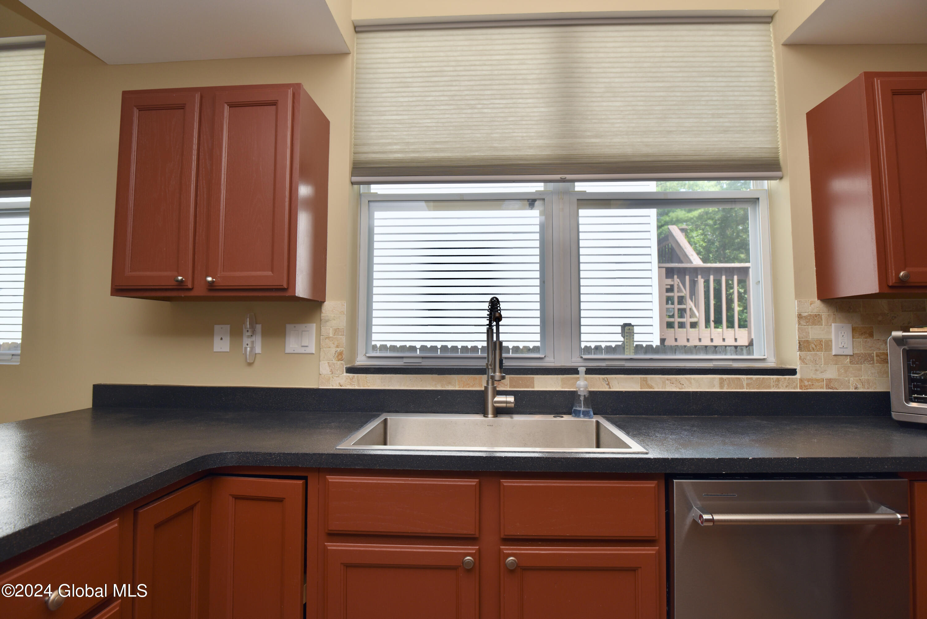 312 Meadowlark Drive