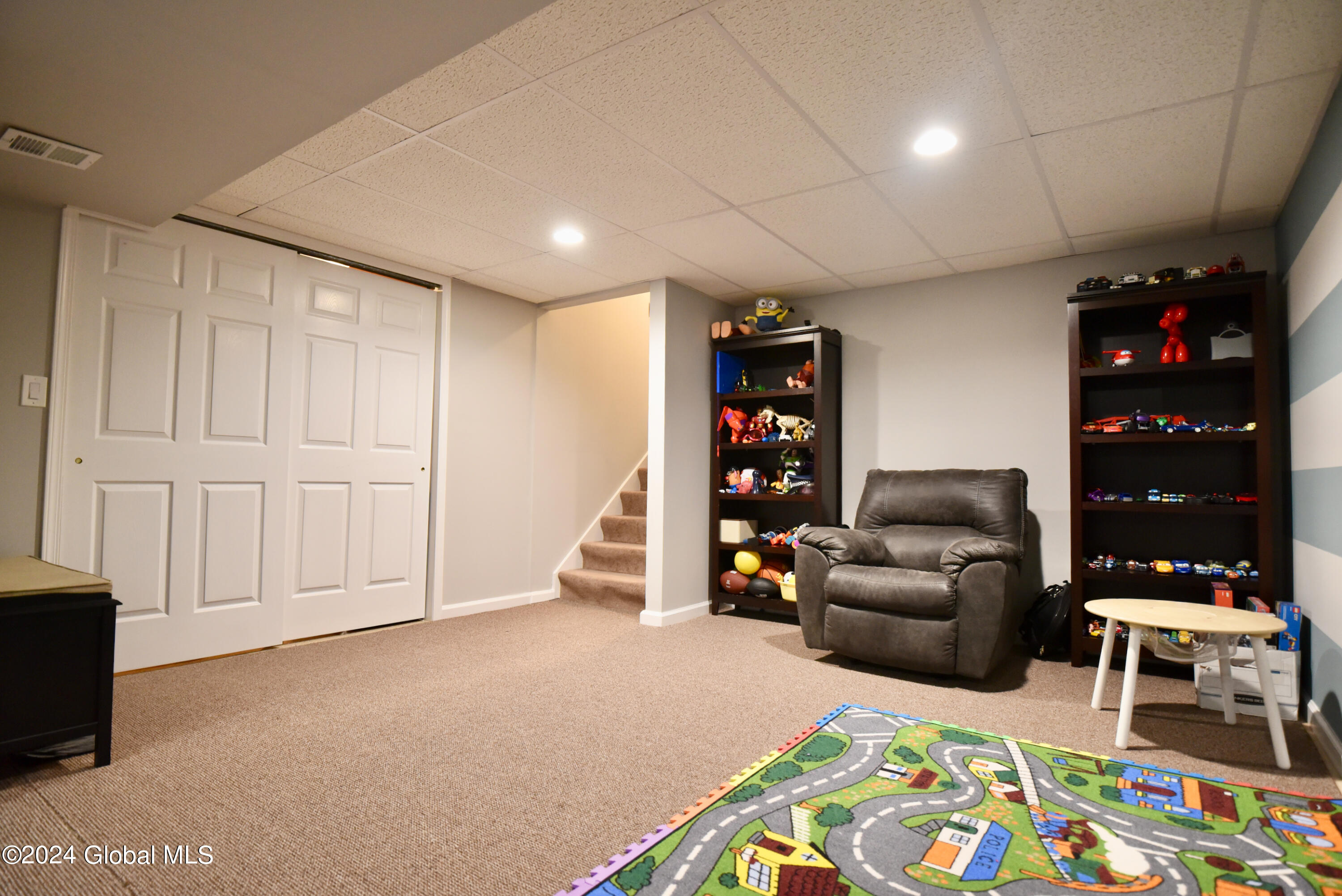312 Meadowlark Drive