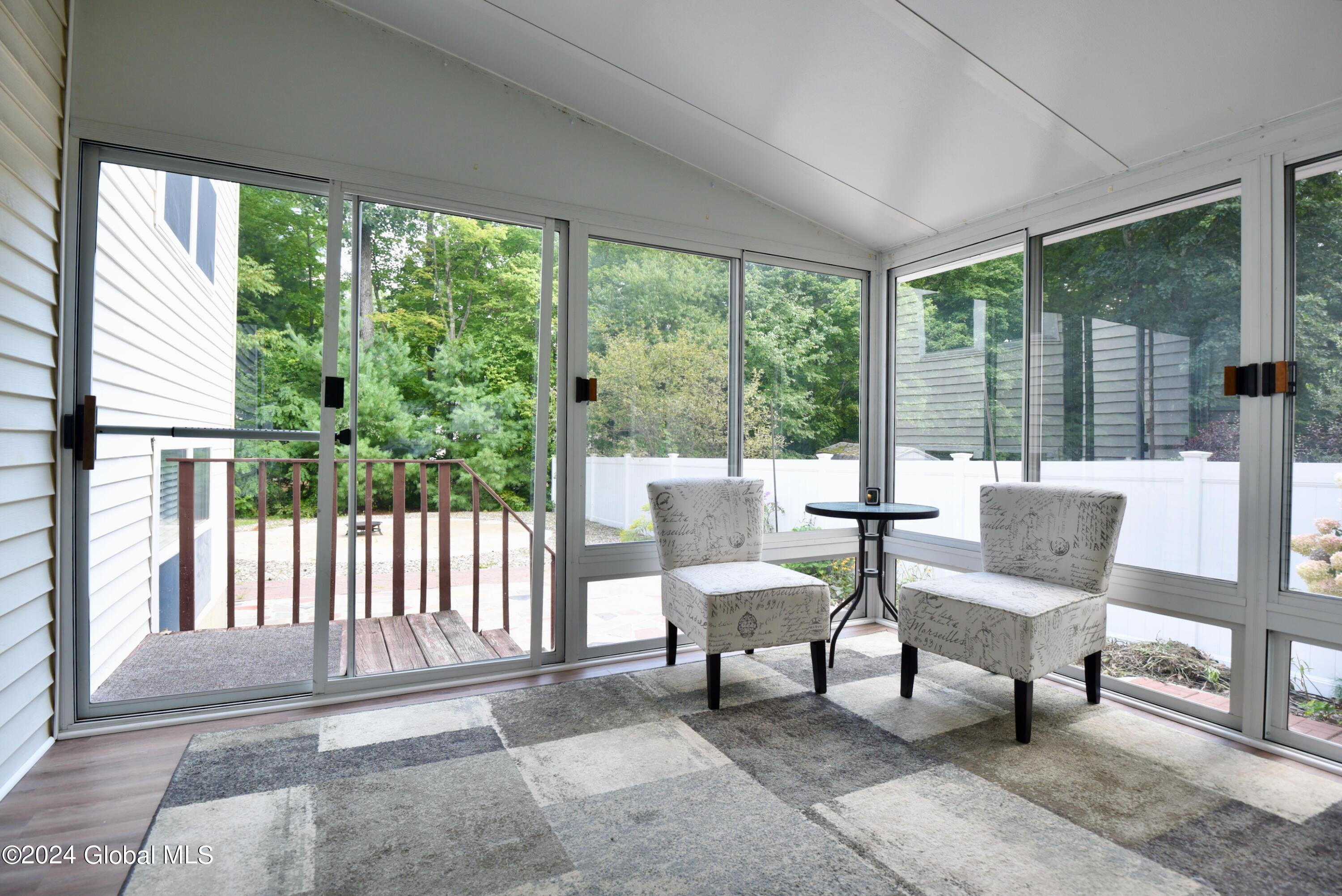 312 Meadowlark Drive