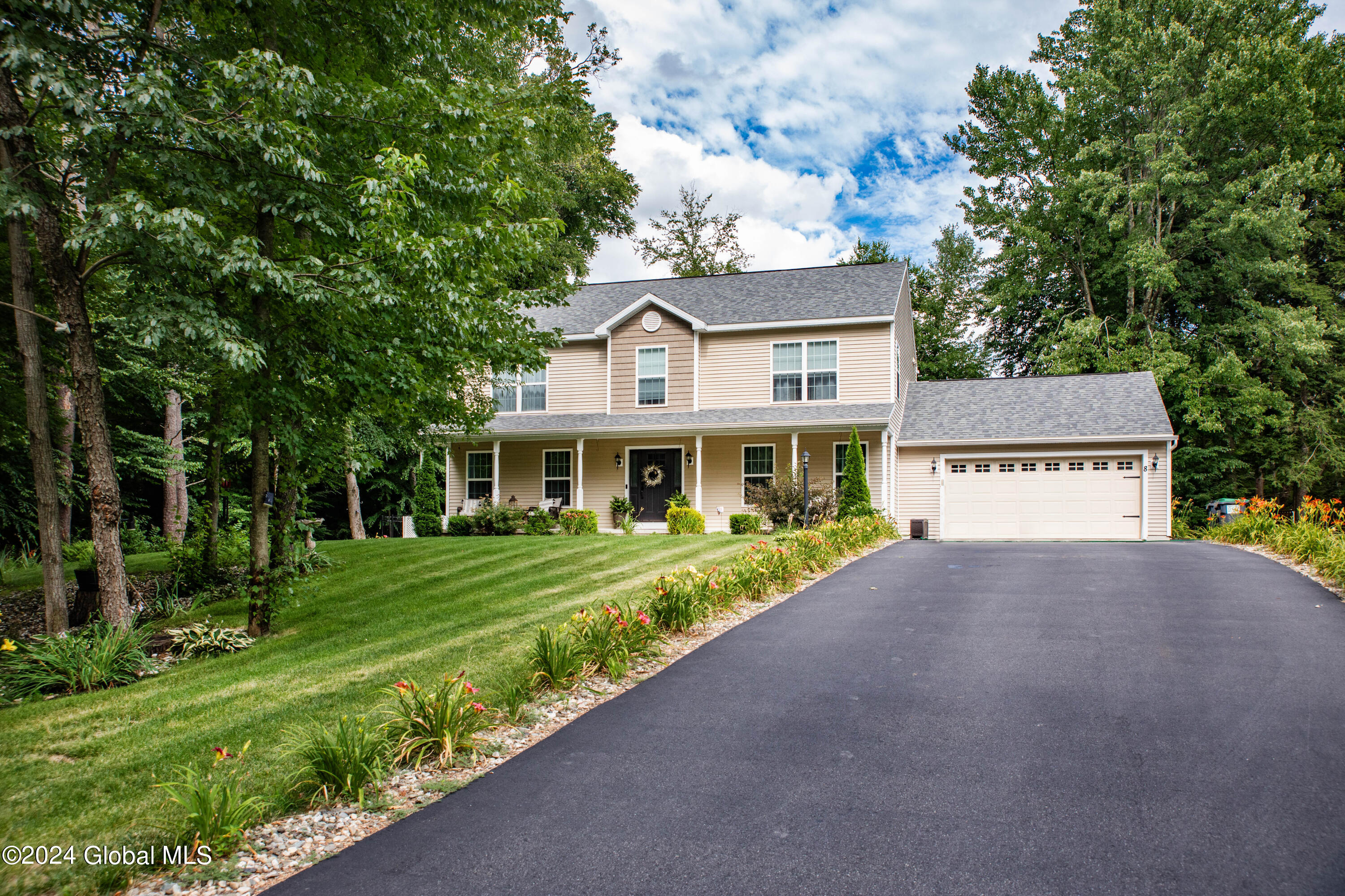 8 Margaret Drive