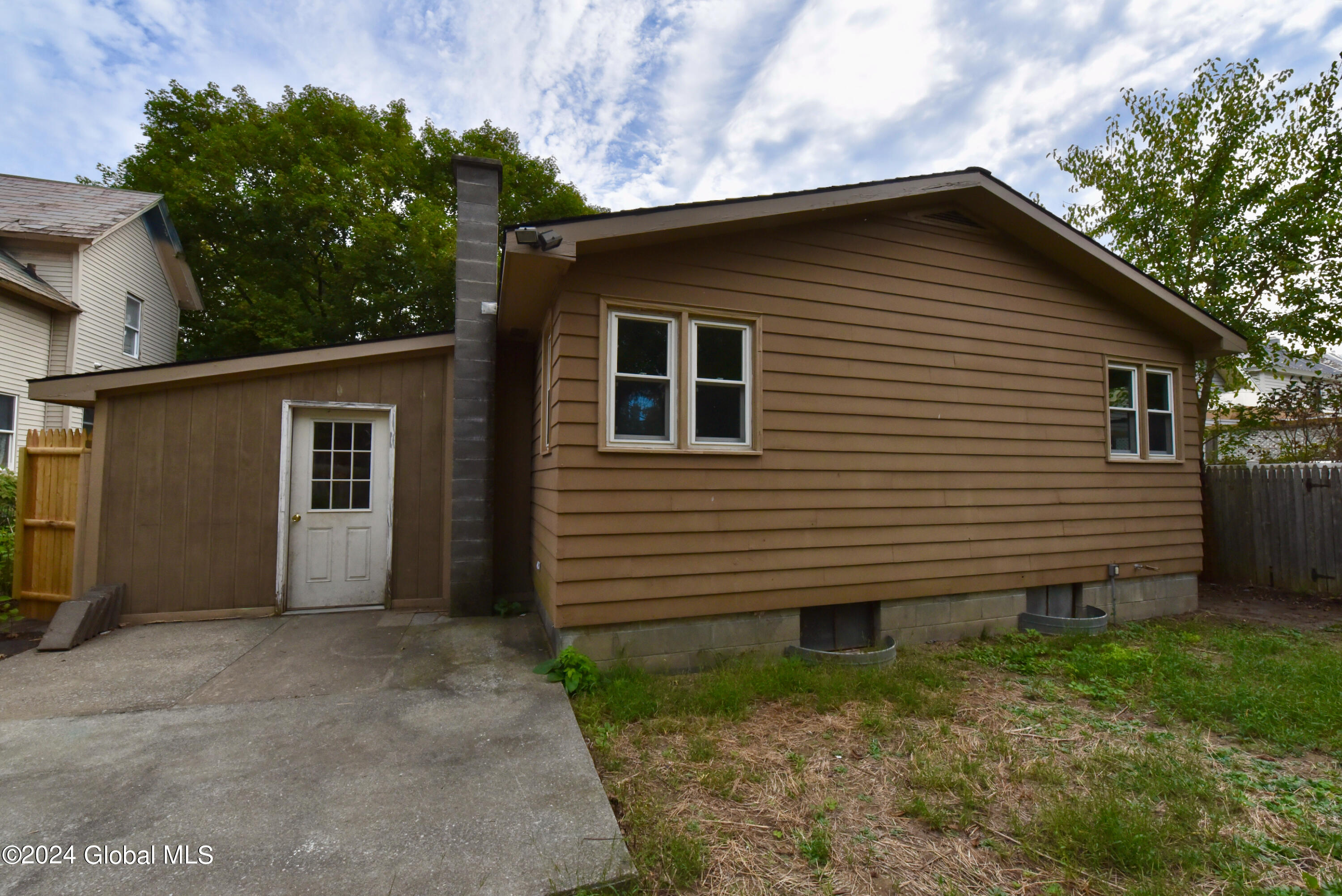 8 Cortland Street