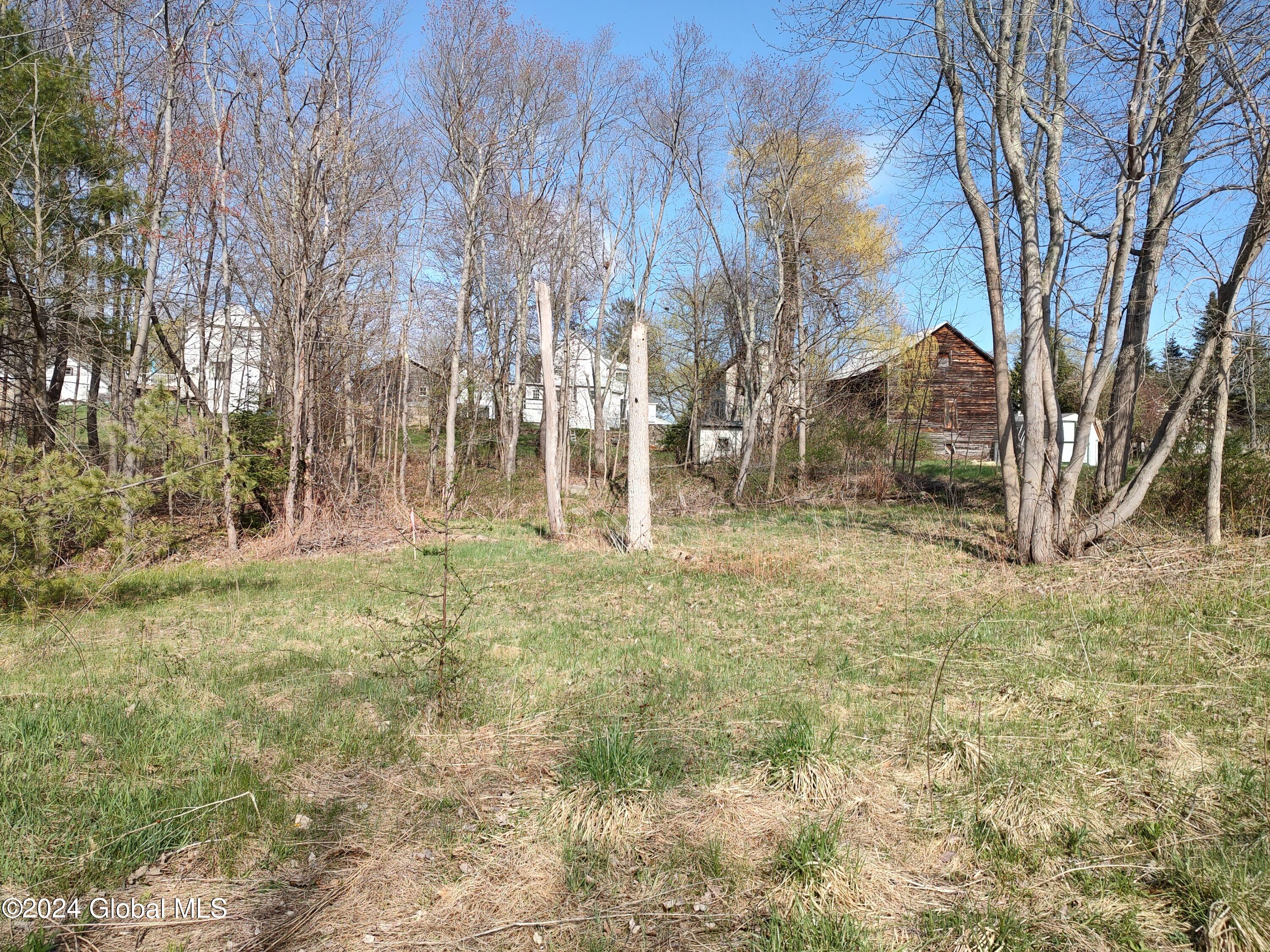 95 Lemont Avenue
