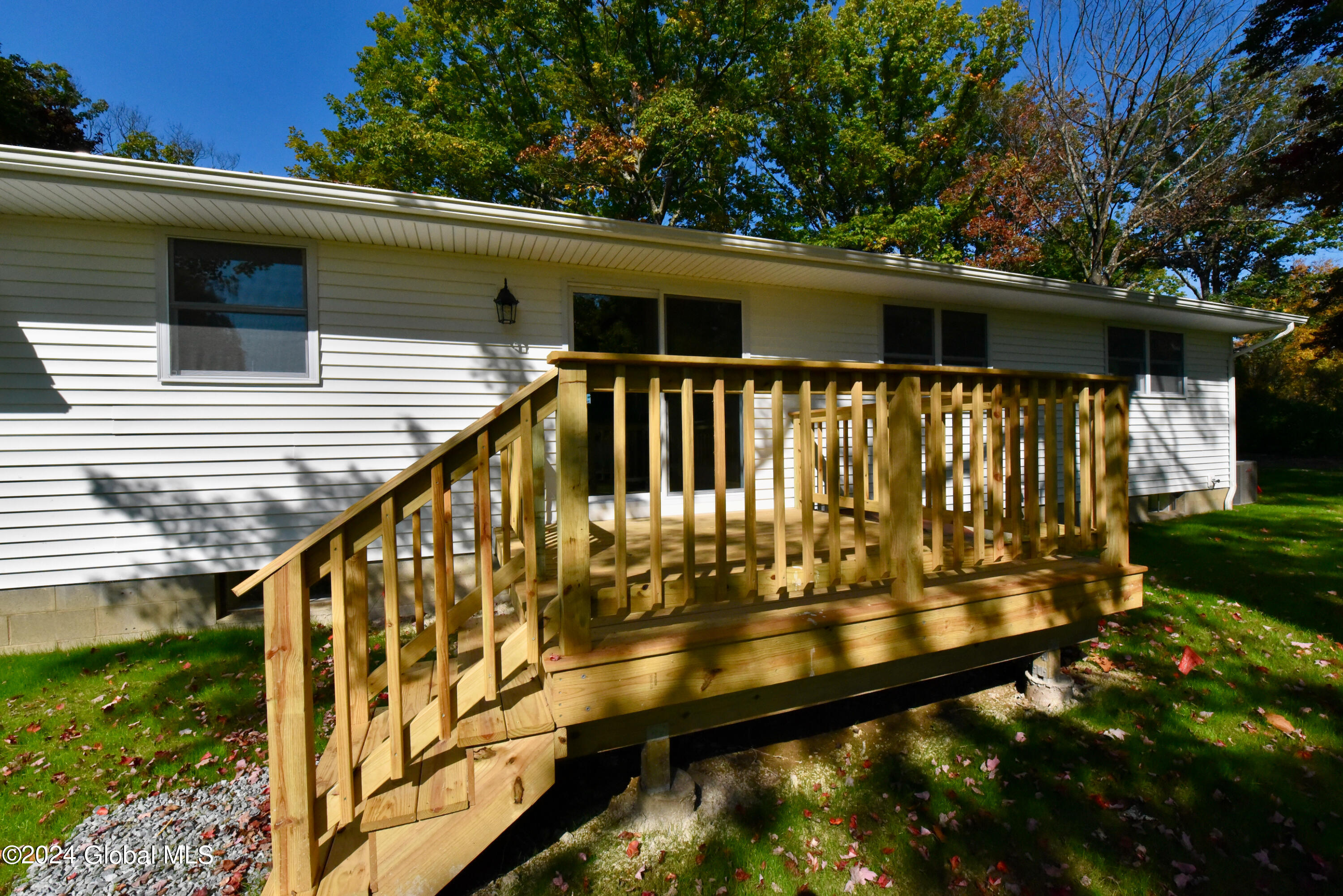 370 Leroux Road