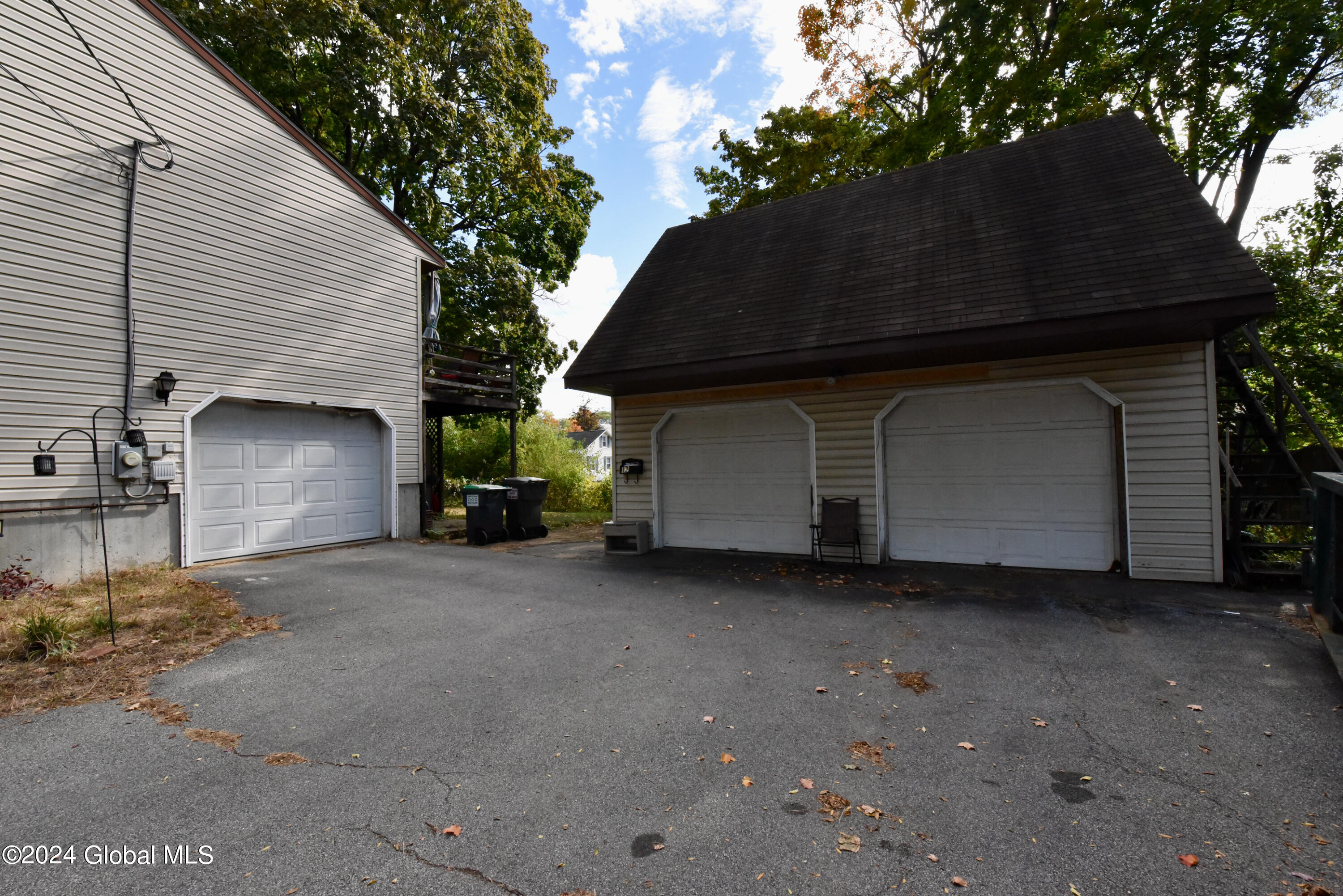 12 Dorrer Avenue