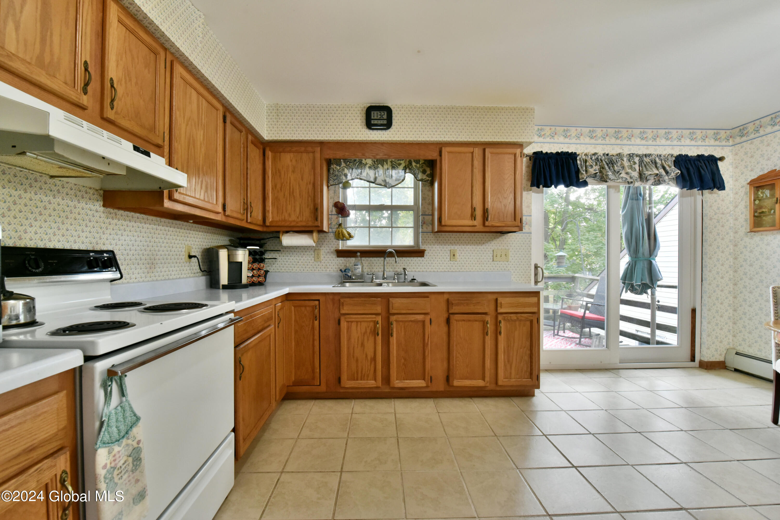 12 Dorrer Avenue