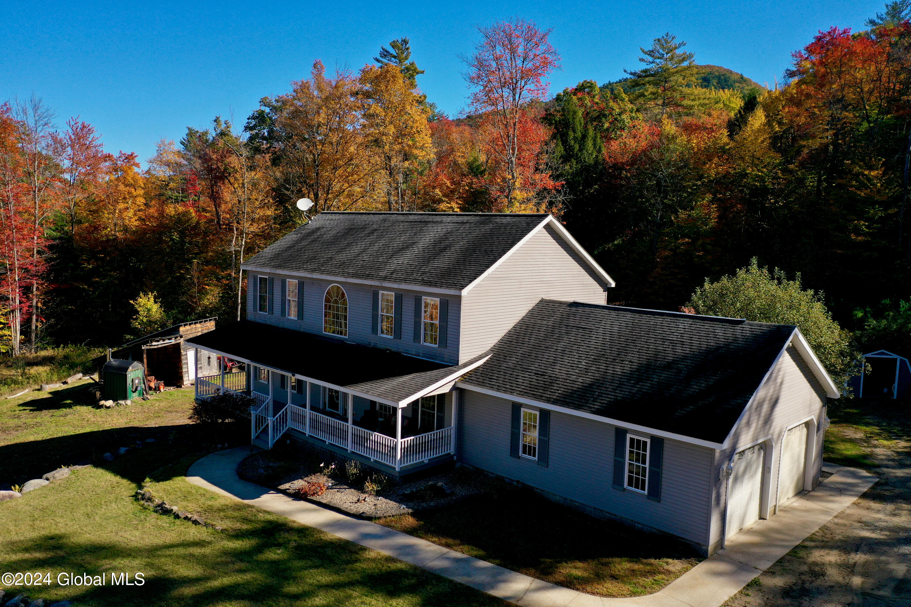 19 Reynolds Mountain Road