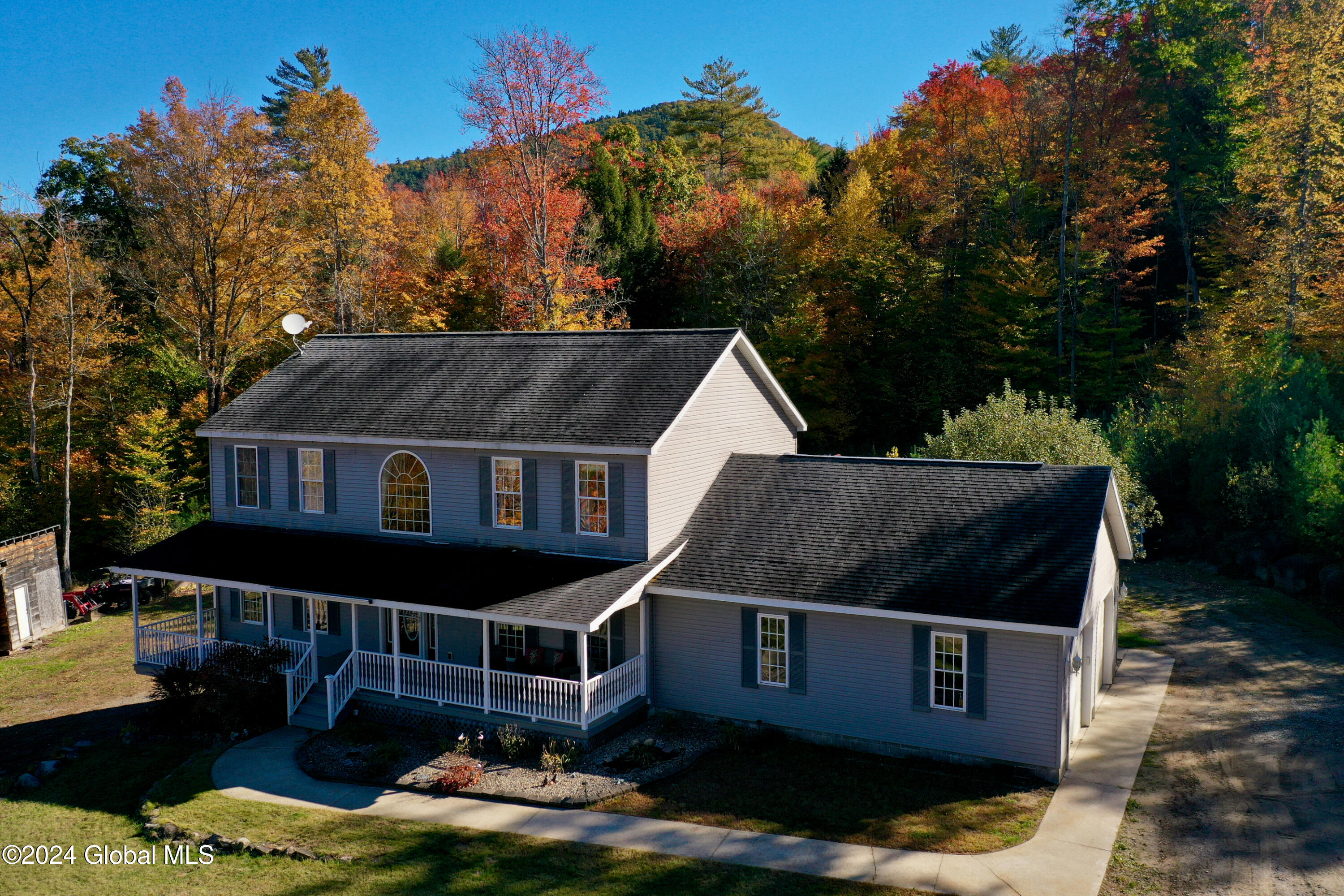 19 Reynolds Mountain Road