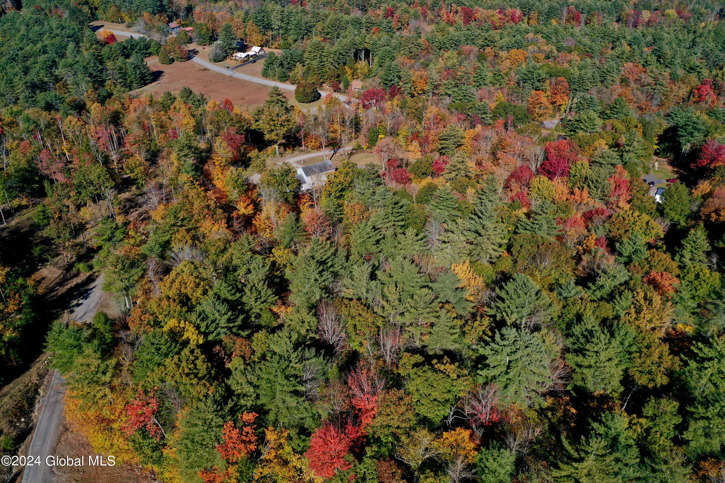 19 Reynolds Mountain Road