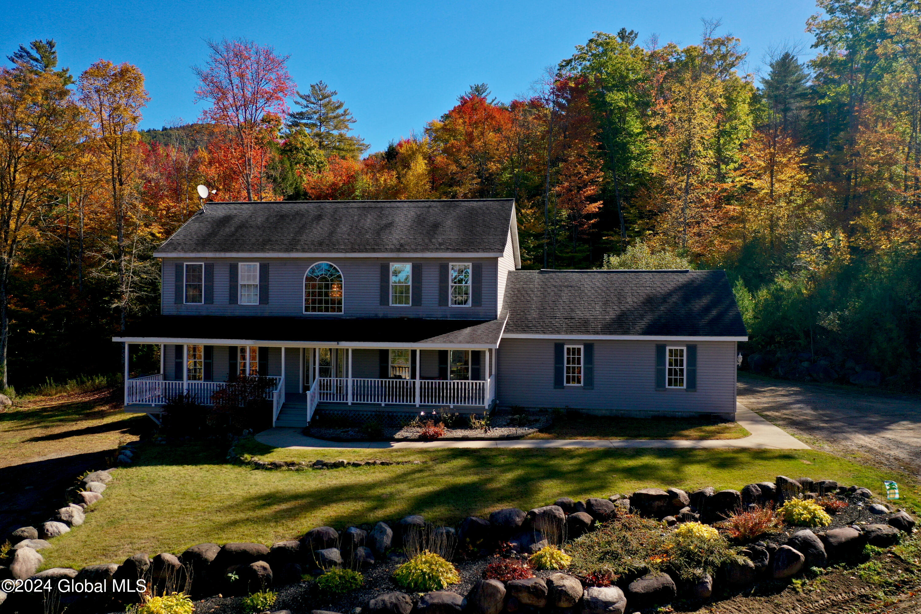 19 Reynolds Mountain Road