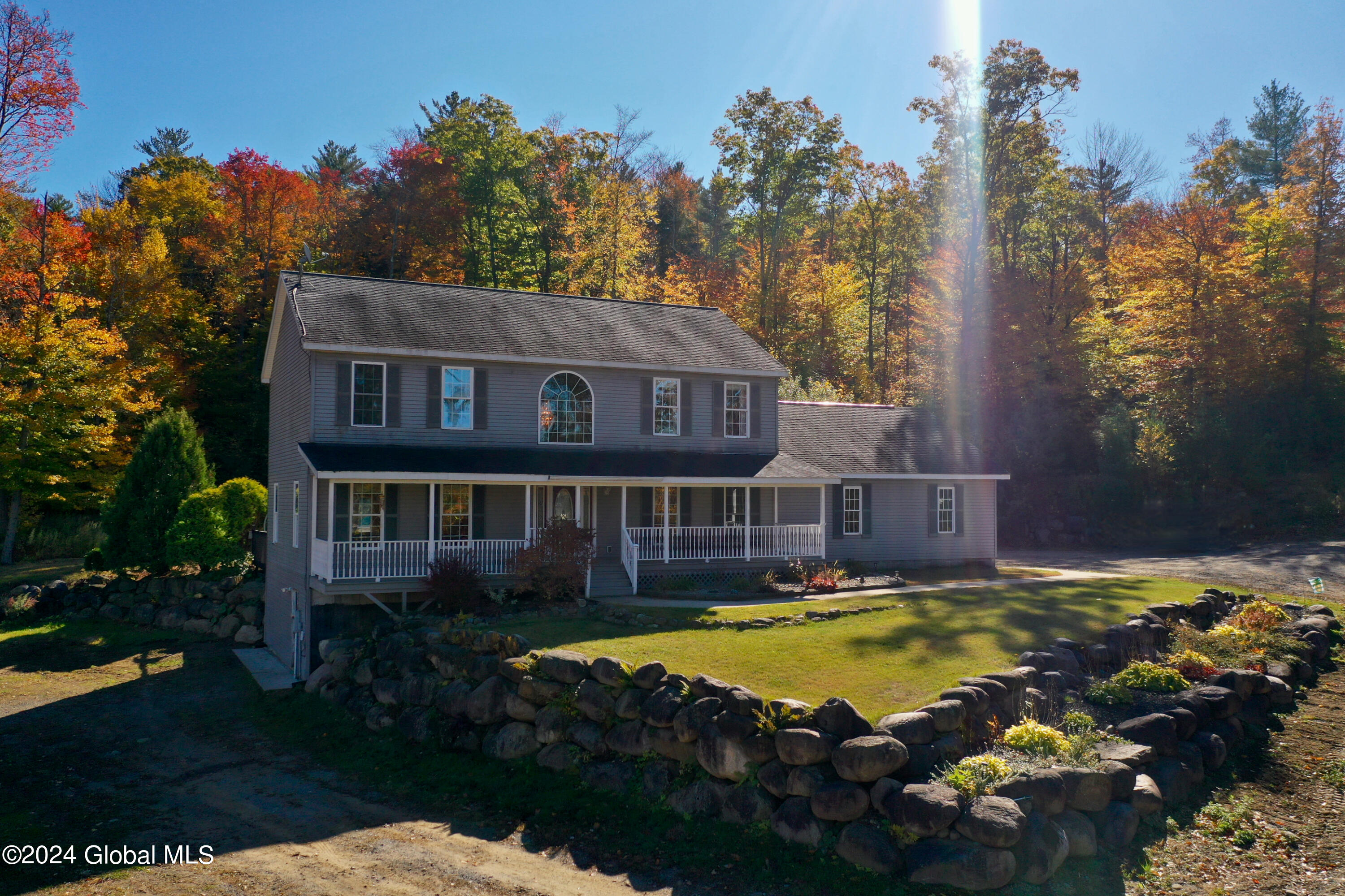 19 Reynolds Mountain Road