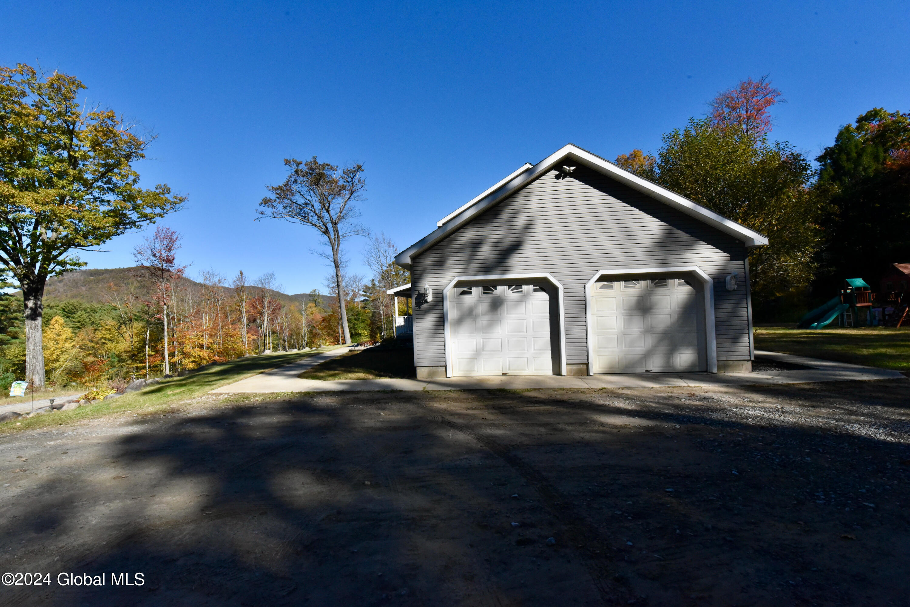 19 Reynolds Mountain Road