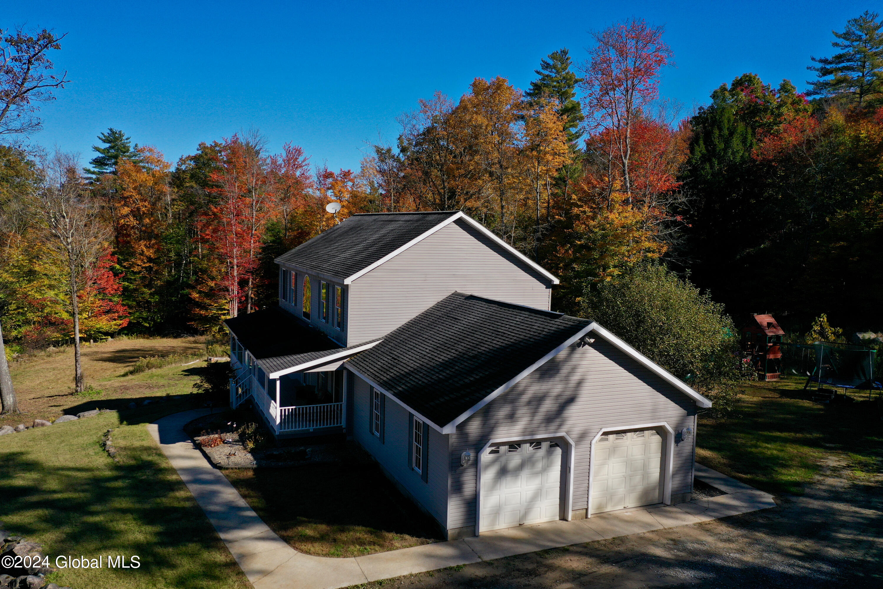 19 Reynolds Mountain Road