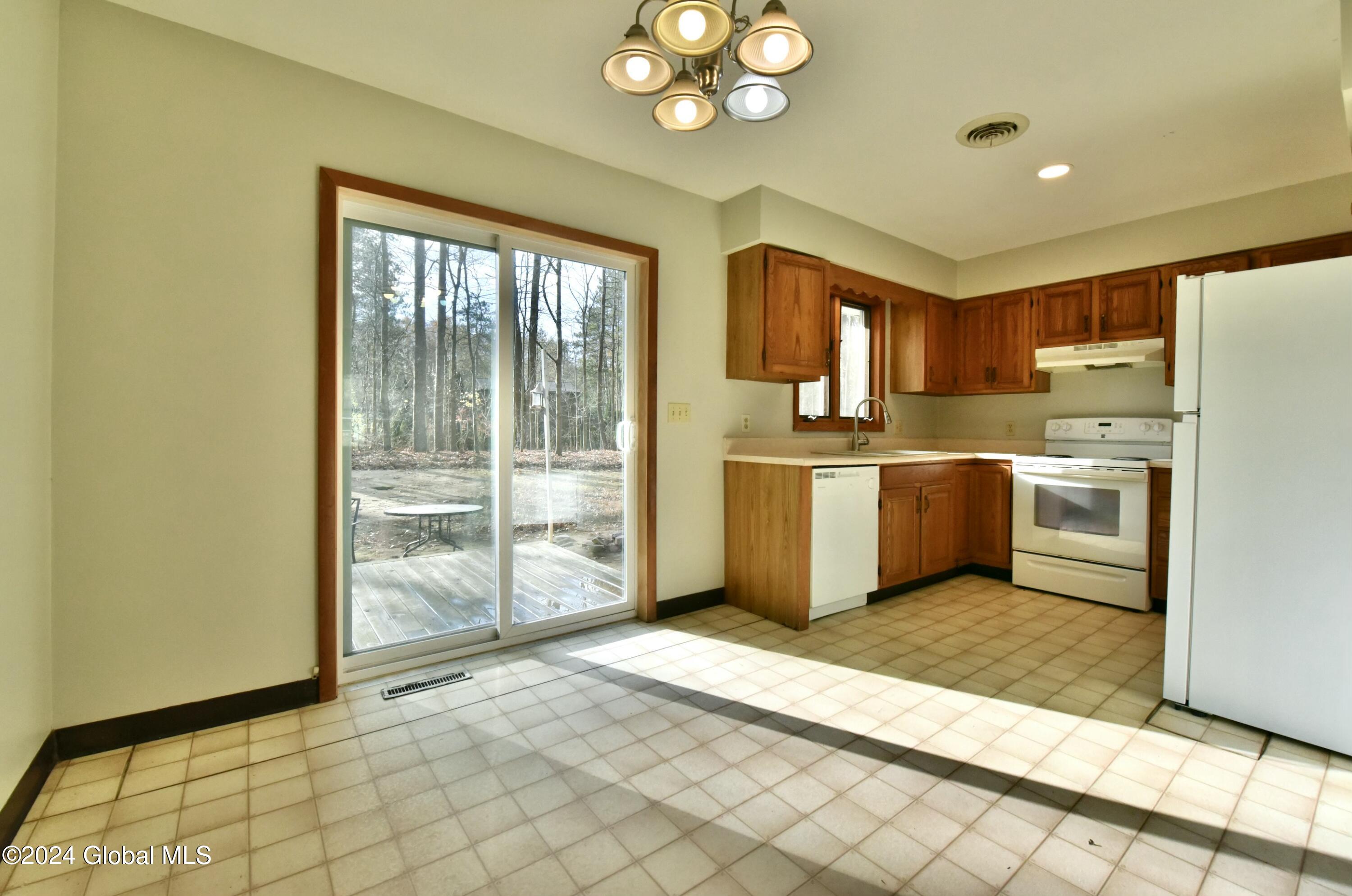 27 Collamer Drive