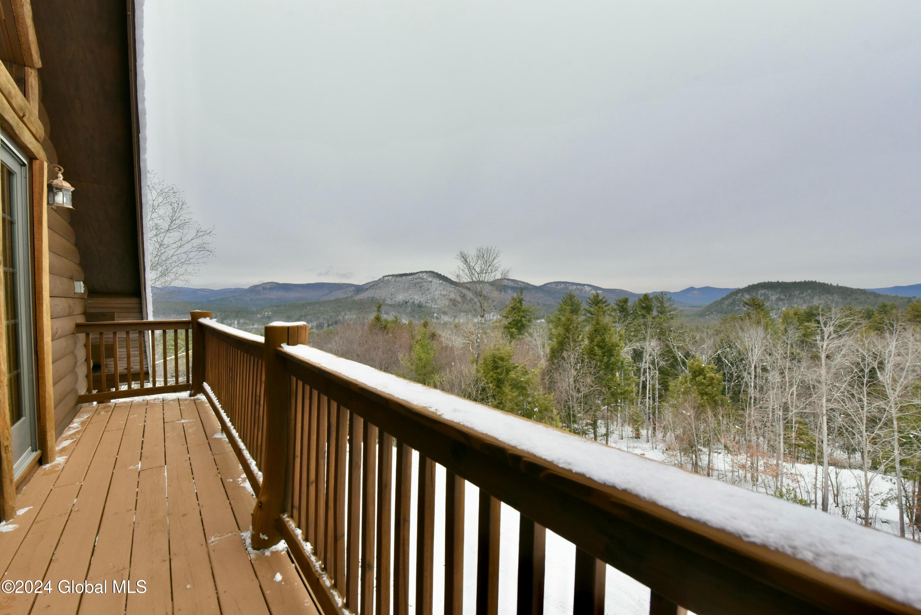 64 Reynolds Mountain Road