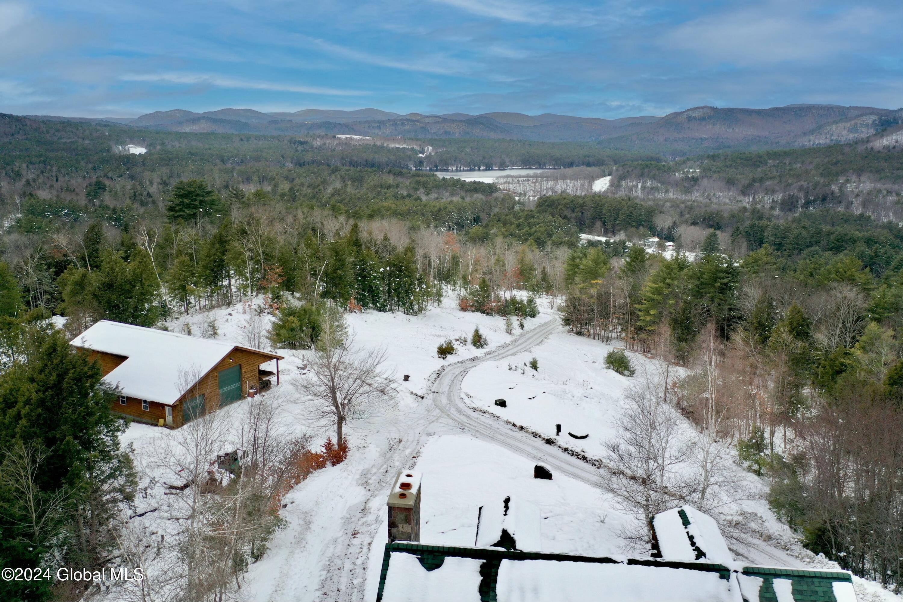 64 Reynolds Mountain Road