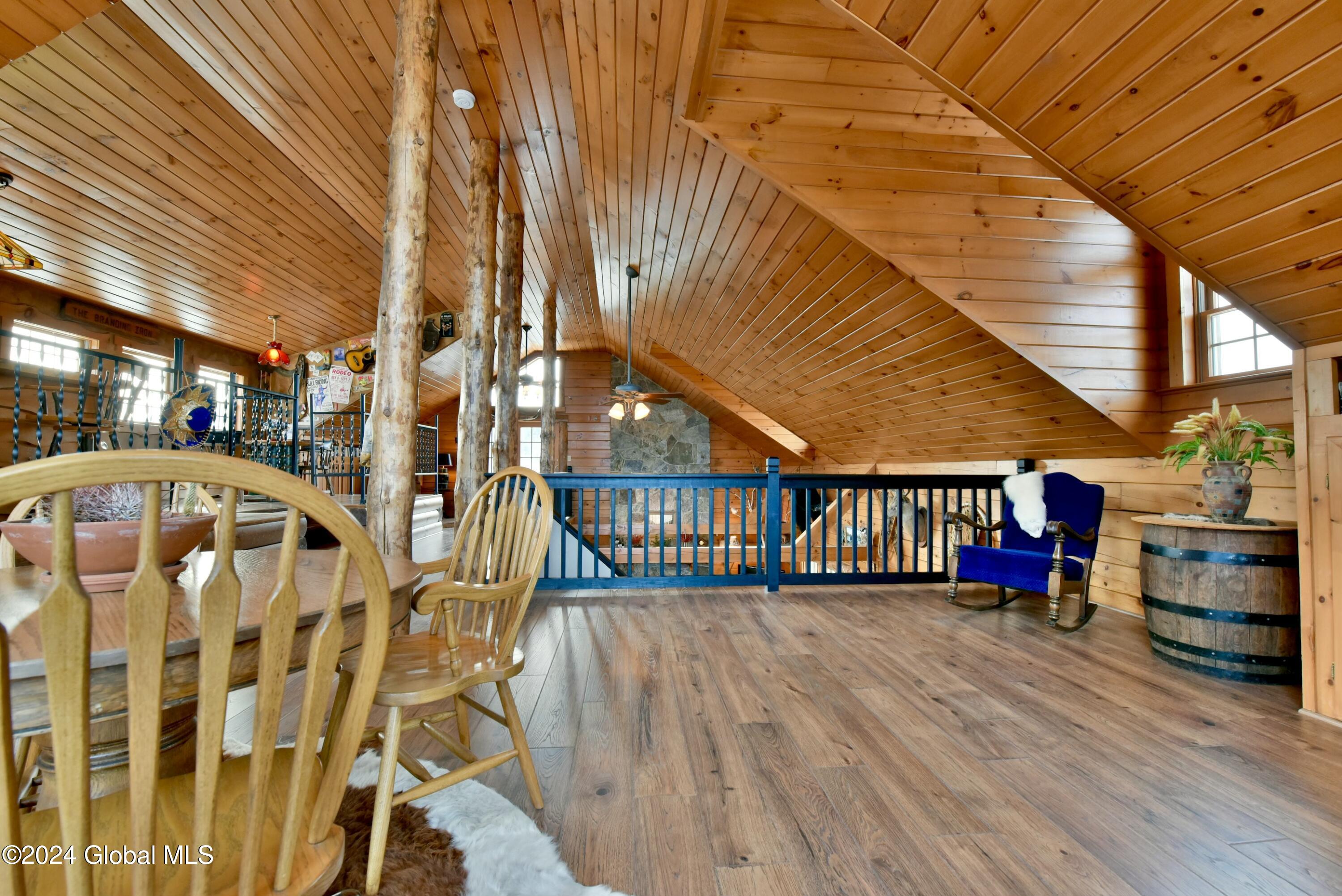 64 Reynolds Mountain Road