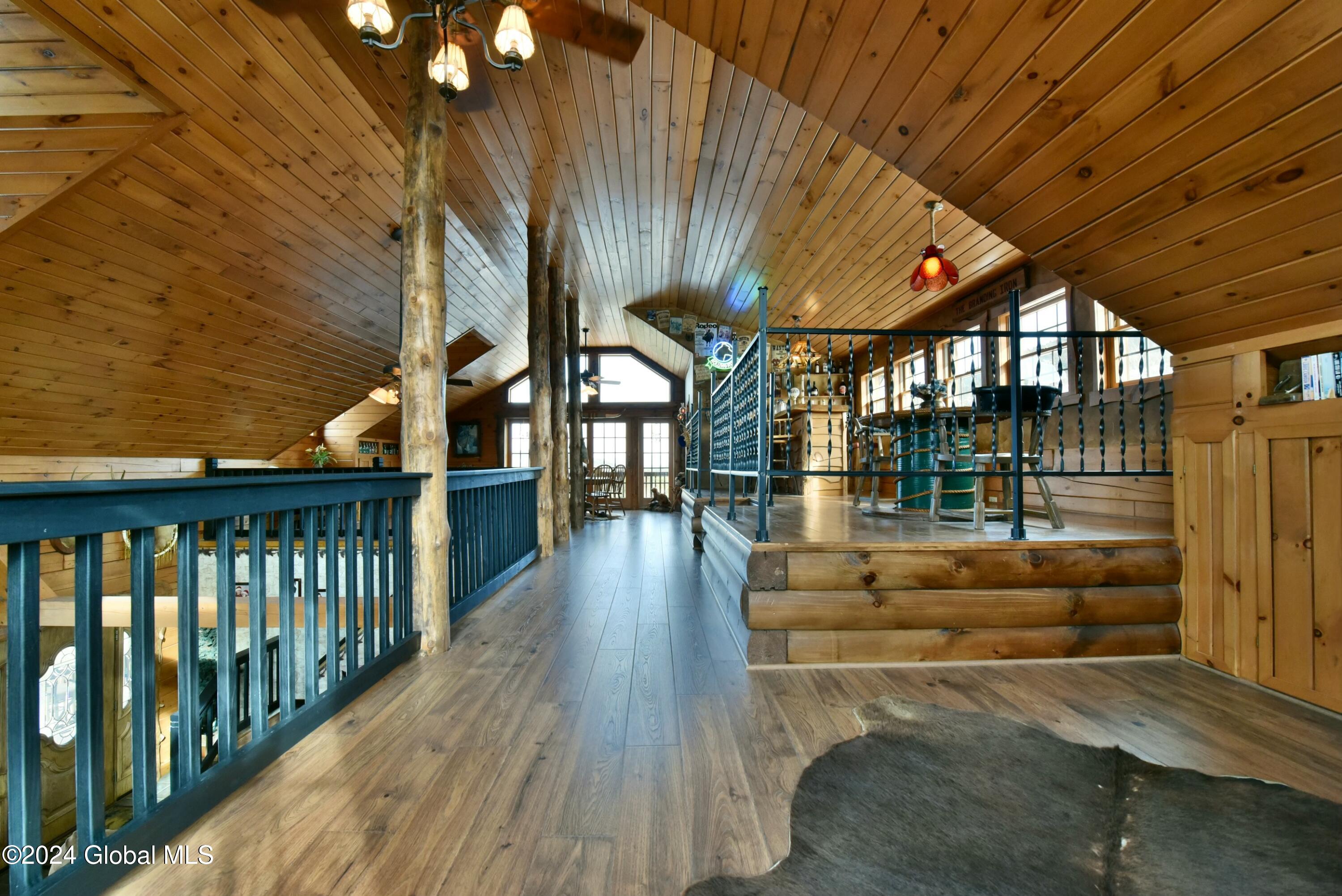64 Reynolds Mountain Road